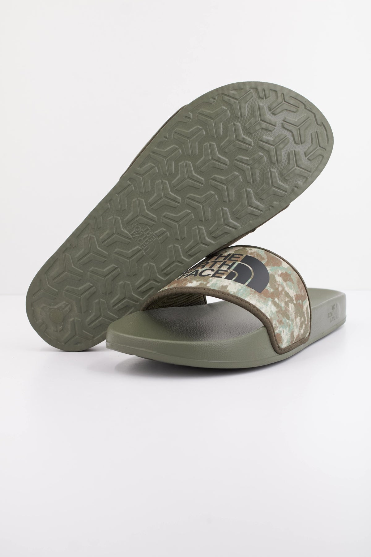 THE NORTH FACE PALA M BASECAMP SLIDE en color VERDE (5)