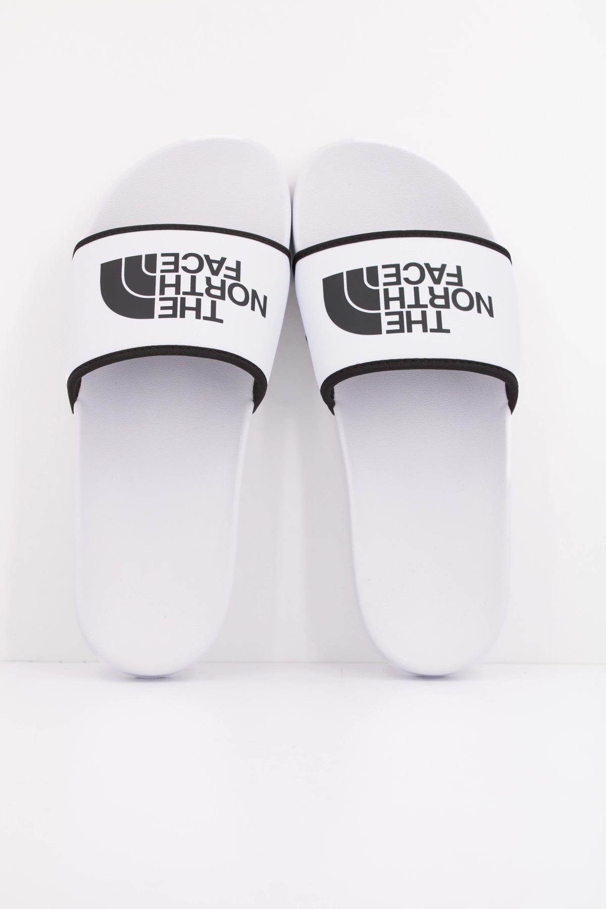 THE NORTH FACE PALA M BASECAMP SLIDE en color BLANCO (3)