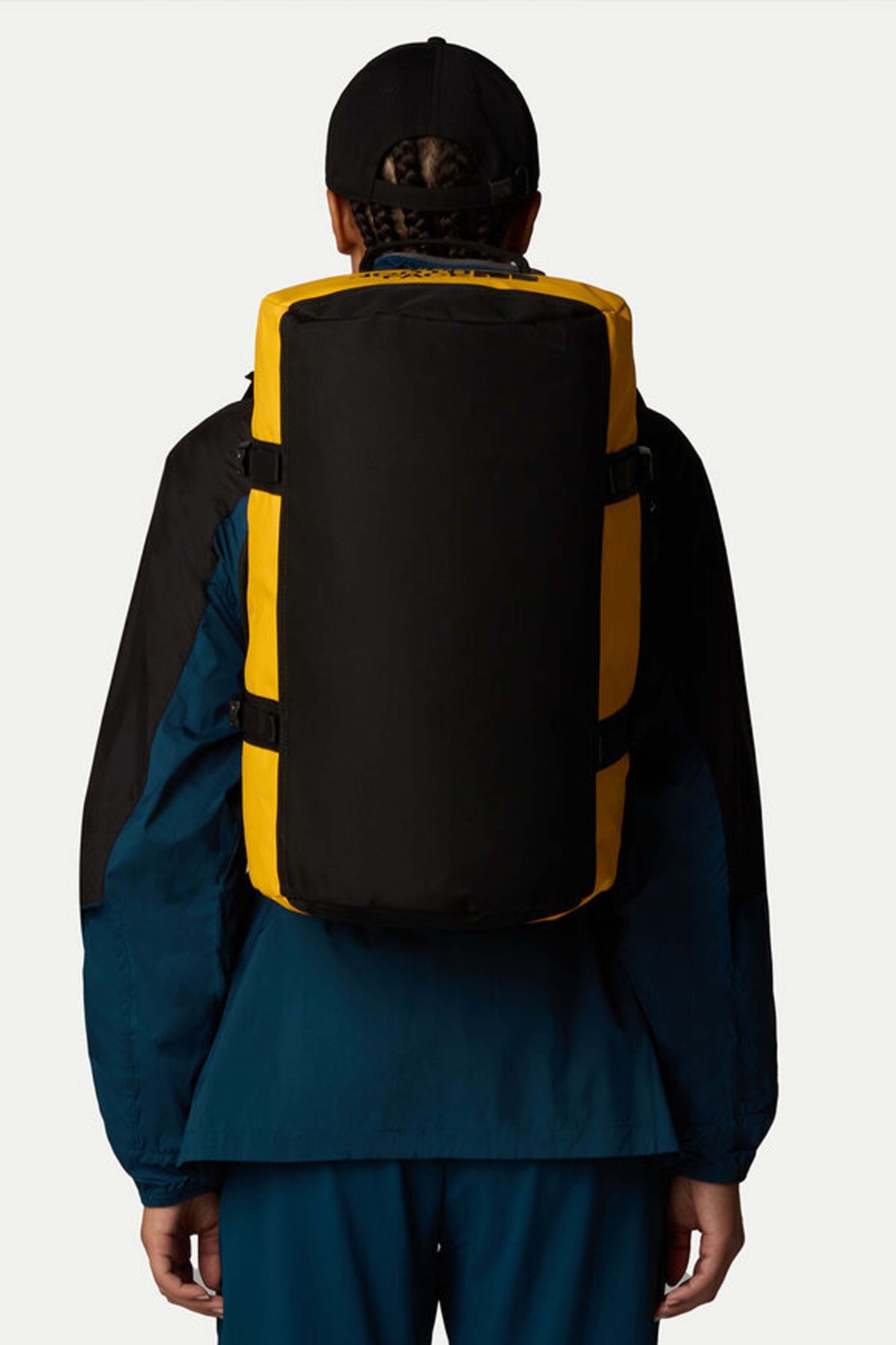 THE NORTH FACE BASE CAMP DUFFEL en color AMARILLO (1)