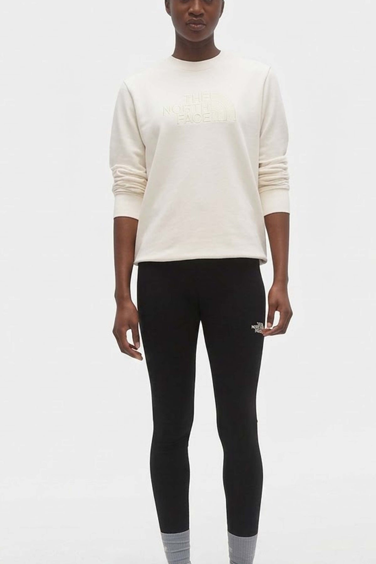 THE NORTH FACE SUDADERA W DREW LIGTH en color BLANCO (1)