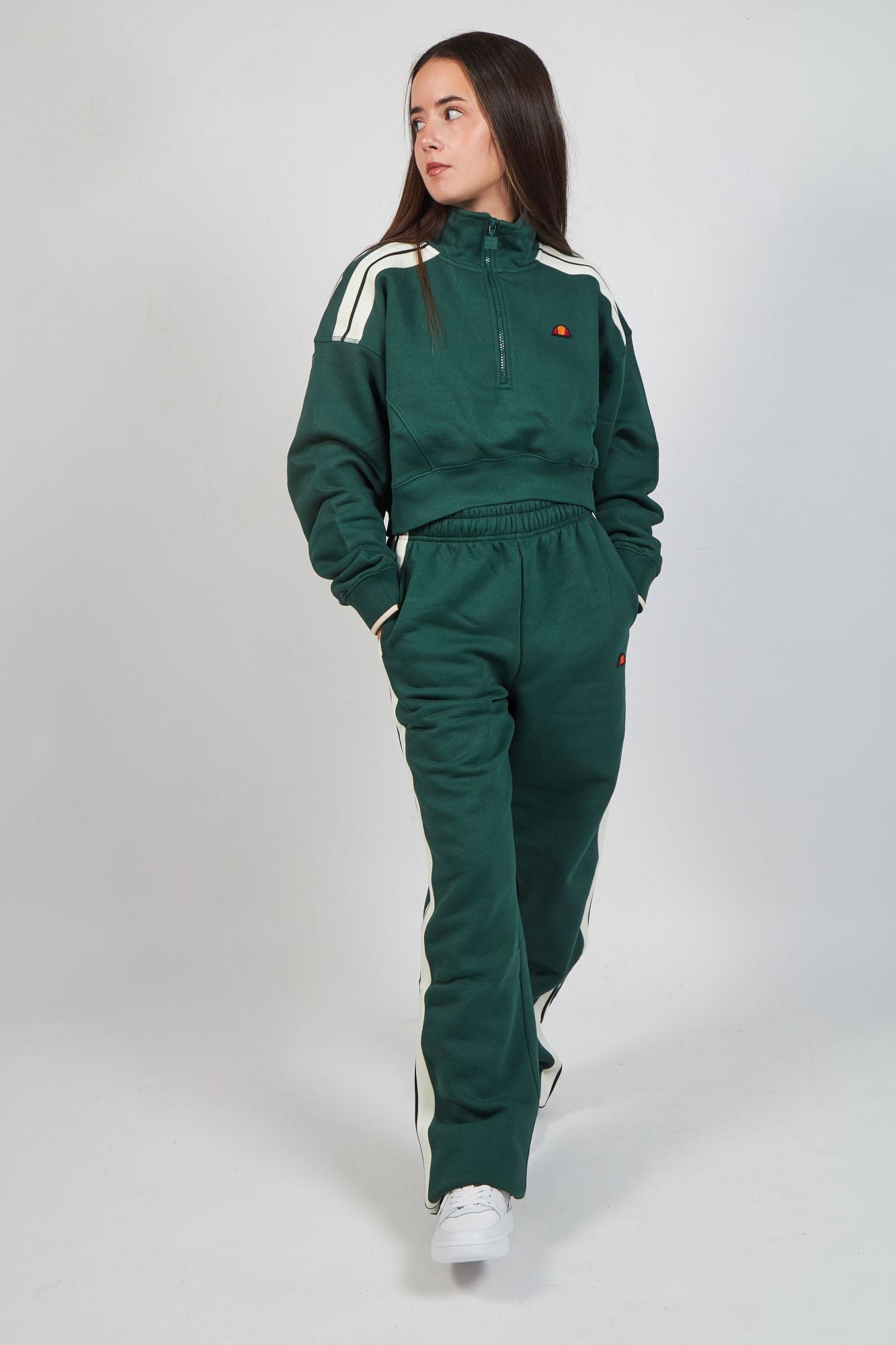 ELLESSE RADICE JOGGER en color VERDE (2)