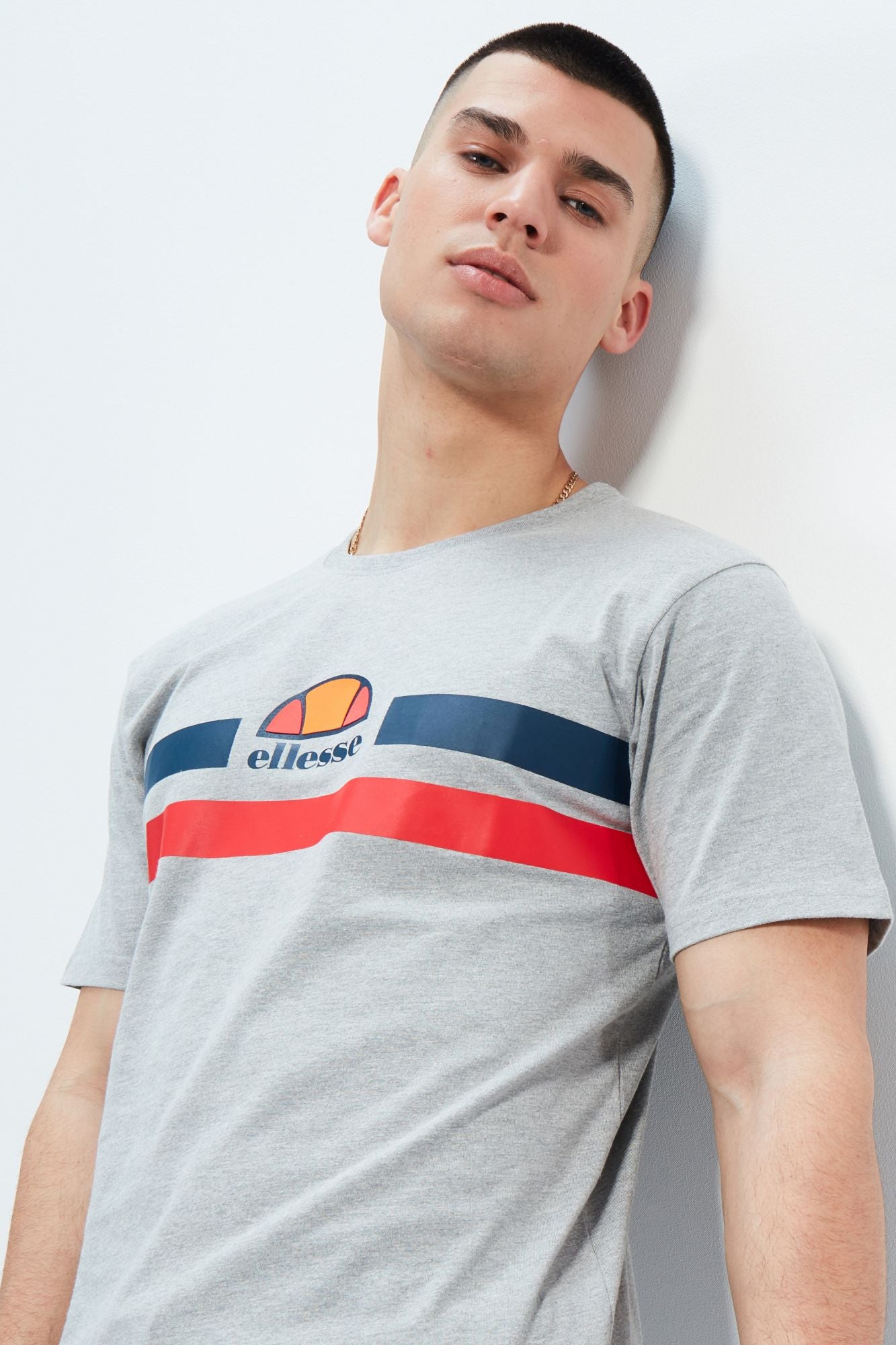 ELLESSE APREL TEE en color GRIS (2)