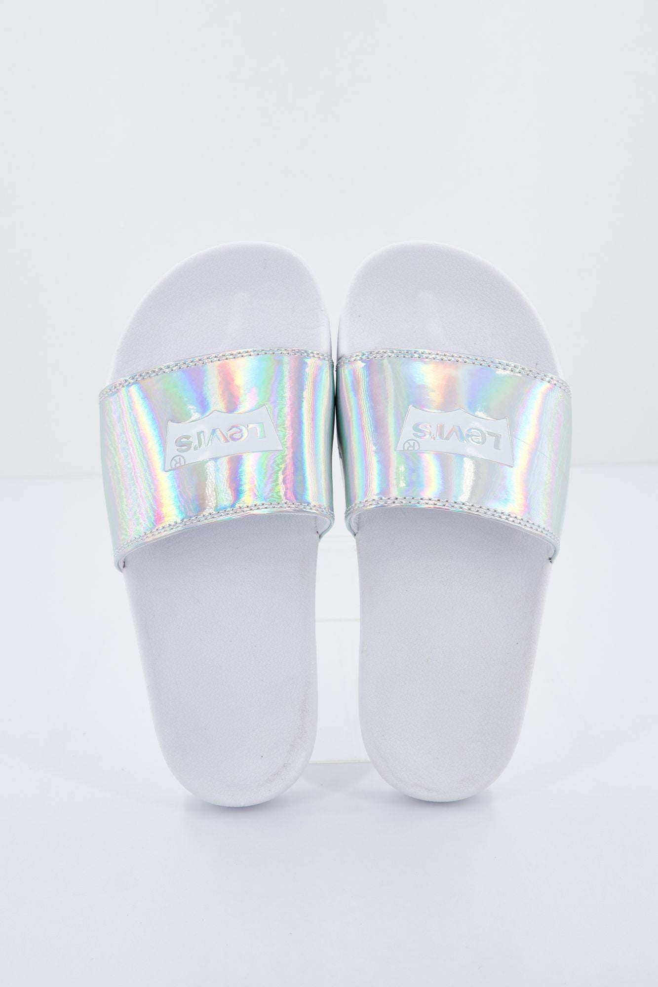 LEVI'S JUNE BATWING S en color PLATA (1)