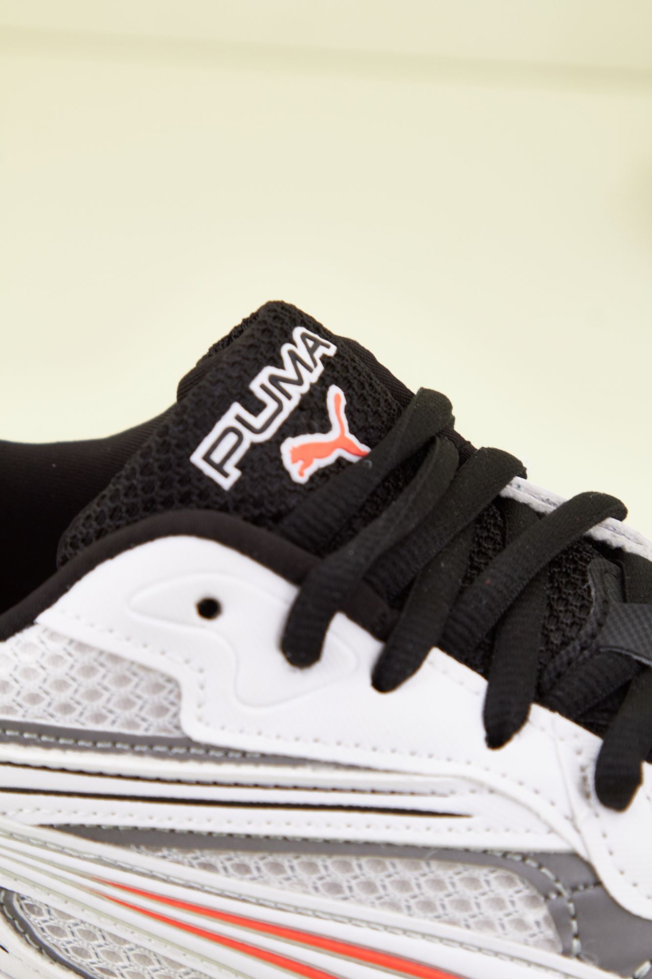 PUMA TEVERIS NITRO SPACE EXPLORER en color BLANCO (3)