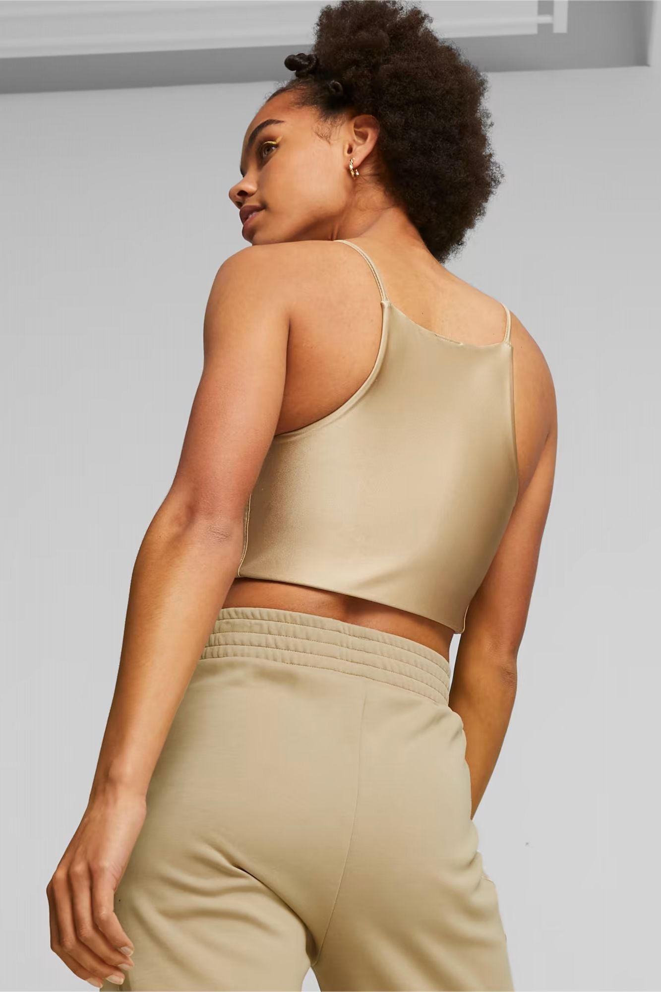 PUMA T7 SHINY CROP TOP en color BRONCE (3)