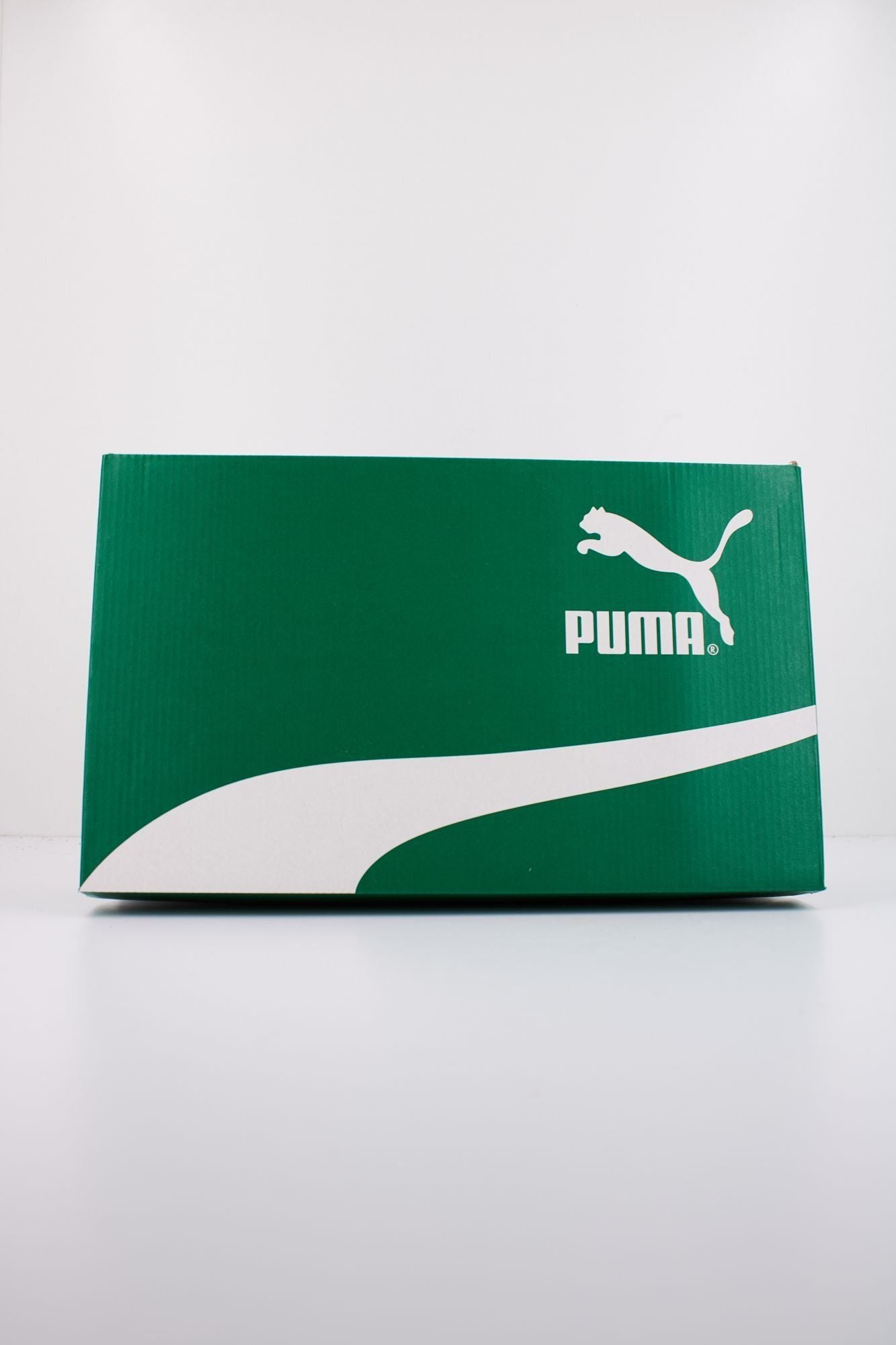 PUMA PALERMO en color NEGRO (6)