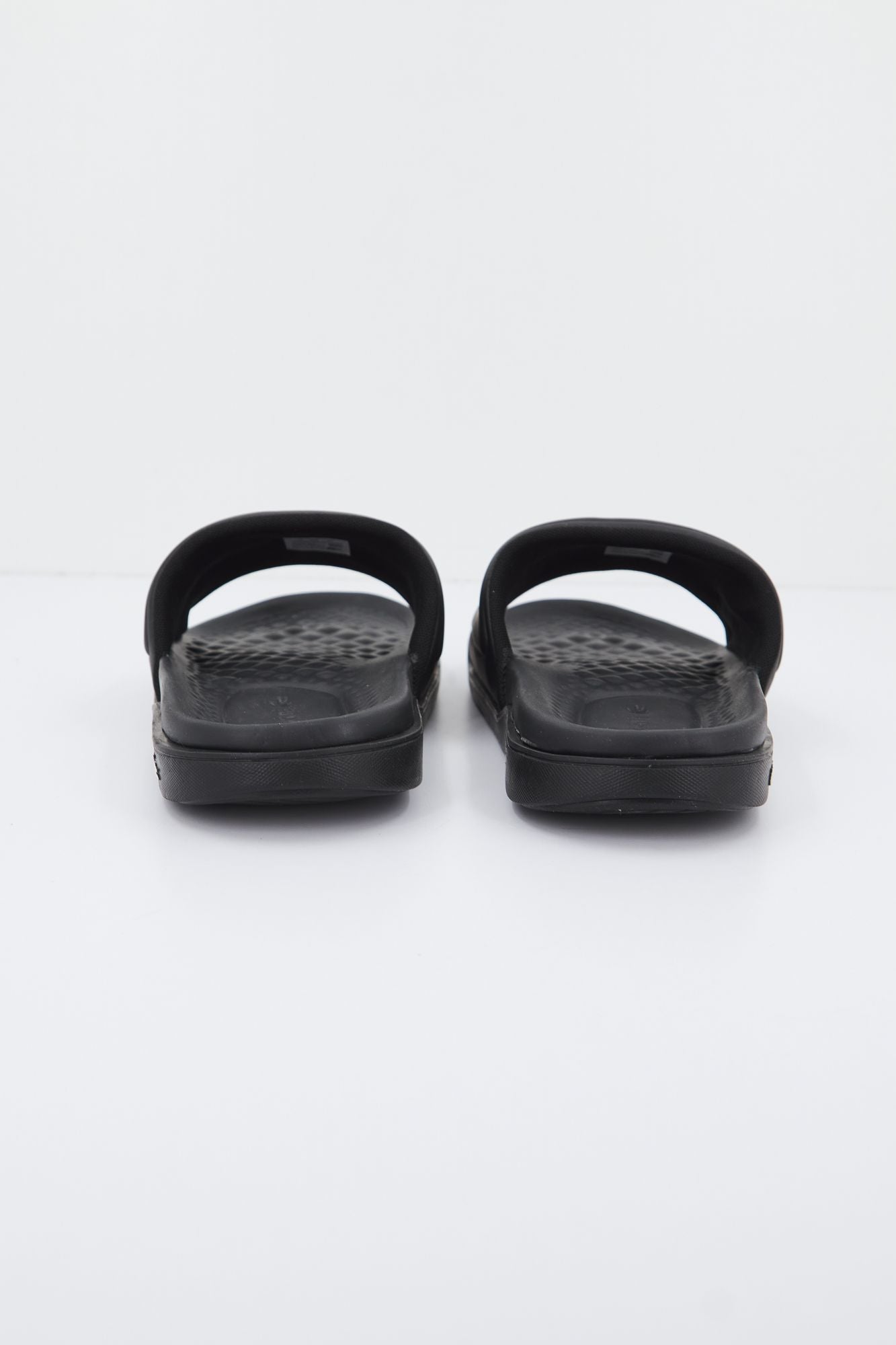 LACOSTE CROCO DUALISTE 0922 1 CMA en color NEGRO (3)