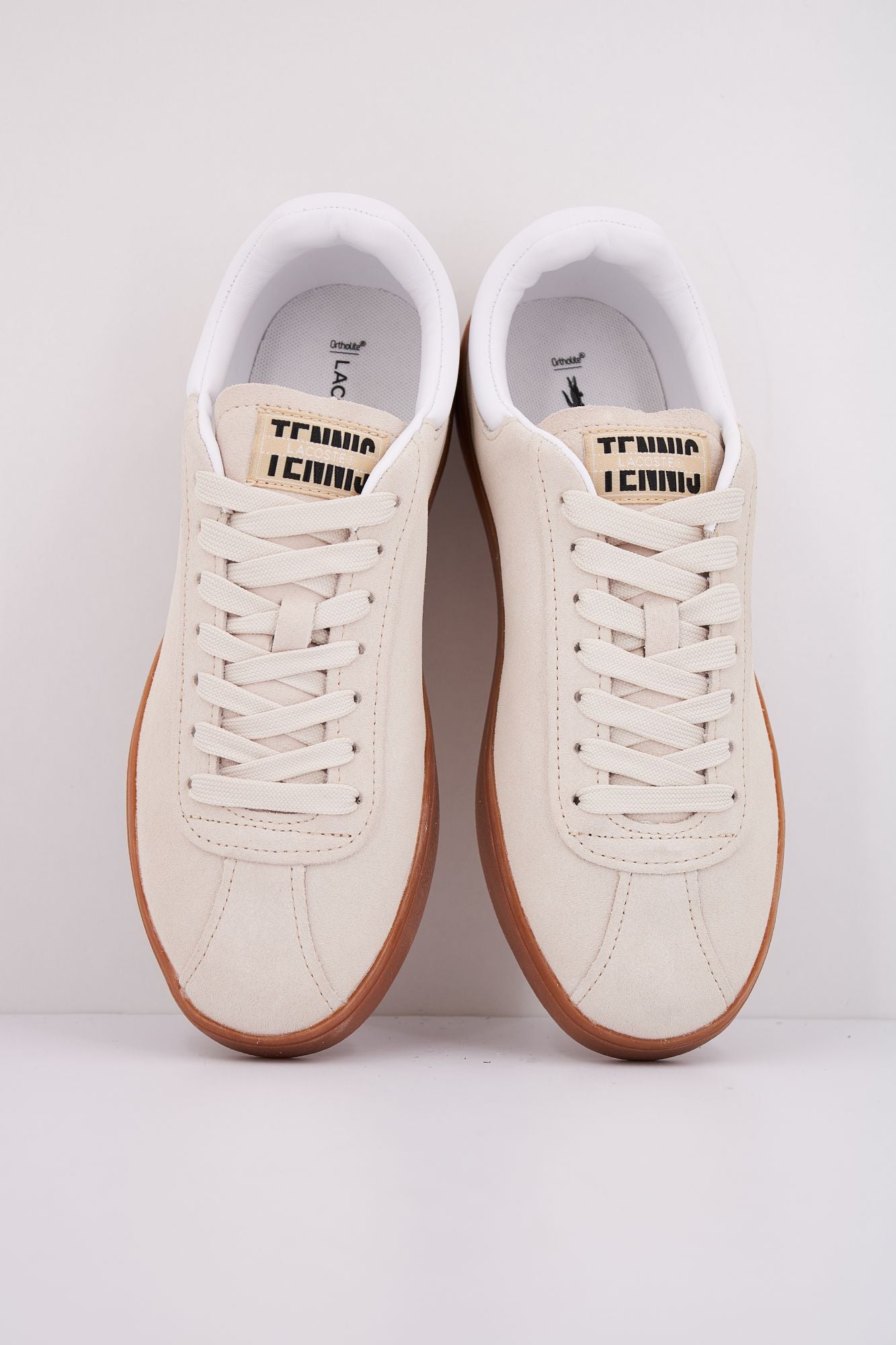 LACOSTE BASESHOT en color BEIS (3)