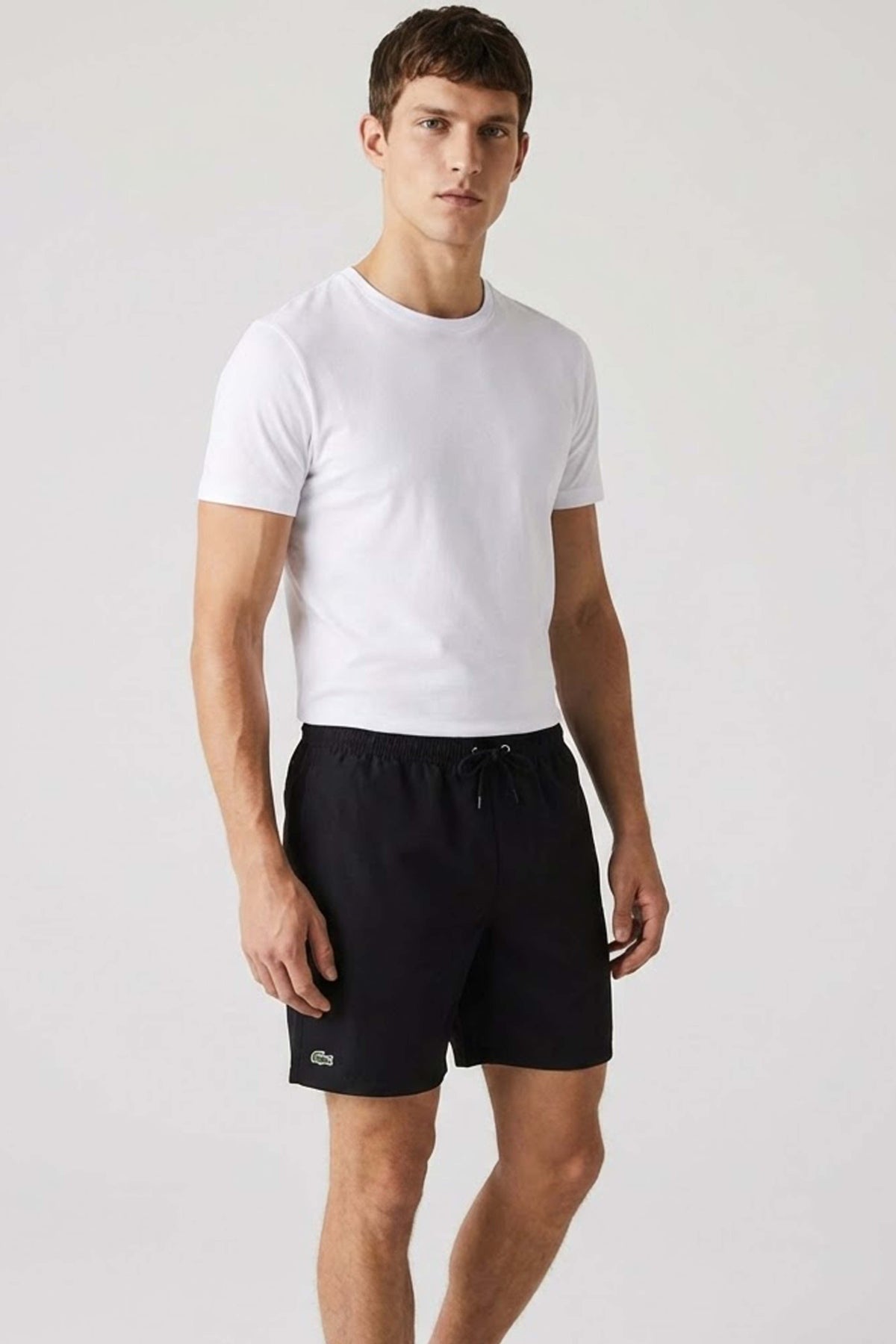 LACOSTE SHORTS en color NEGRO (1)