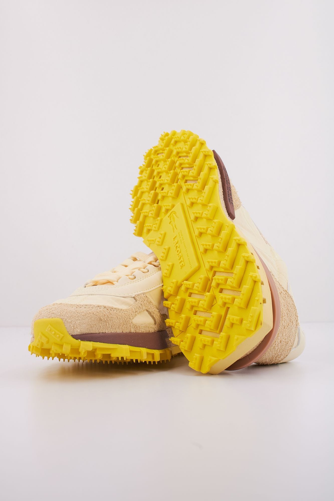 LACOSTE ELITE ACTIVE en color AMARILLO (5)