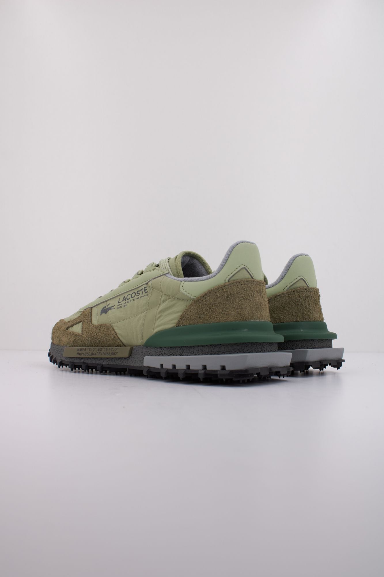 LACOSTE MEN'S ELITE ACTIVE SNEAKE en color VERDE (4)