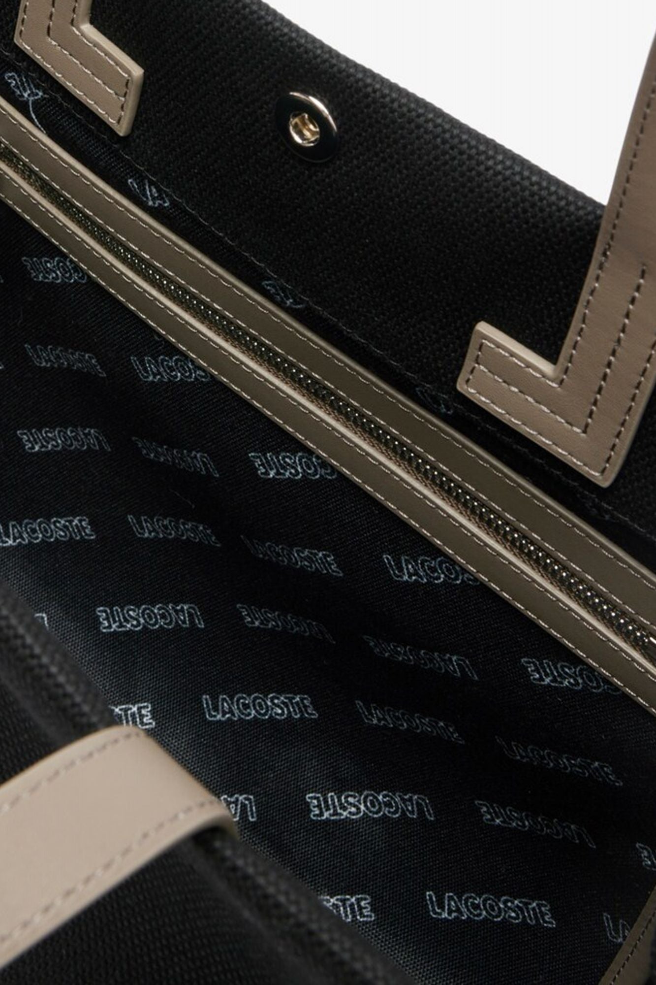 LACOSTE HERITAGE CANVAS COTTON L en color NEGRO (4)