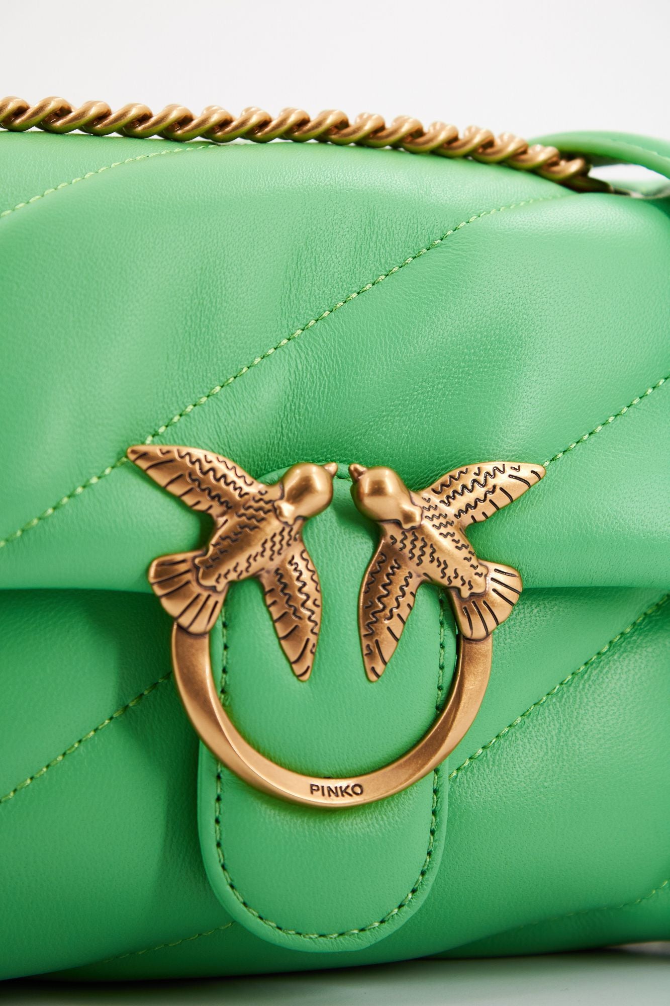 PINKO LOVE MINI PUFF CL SHEEP en color VERDE (4)