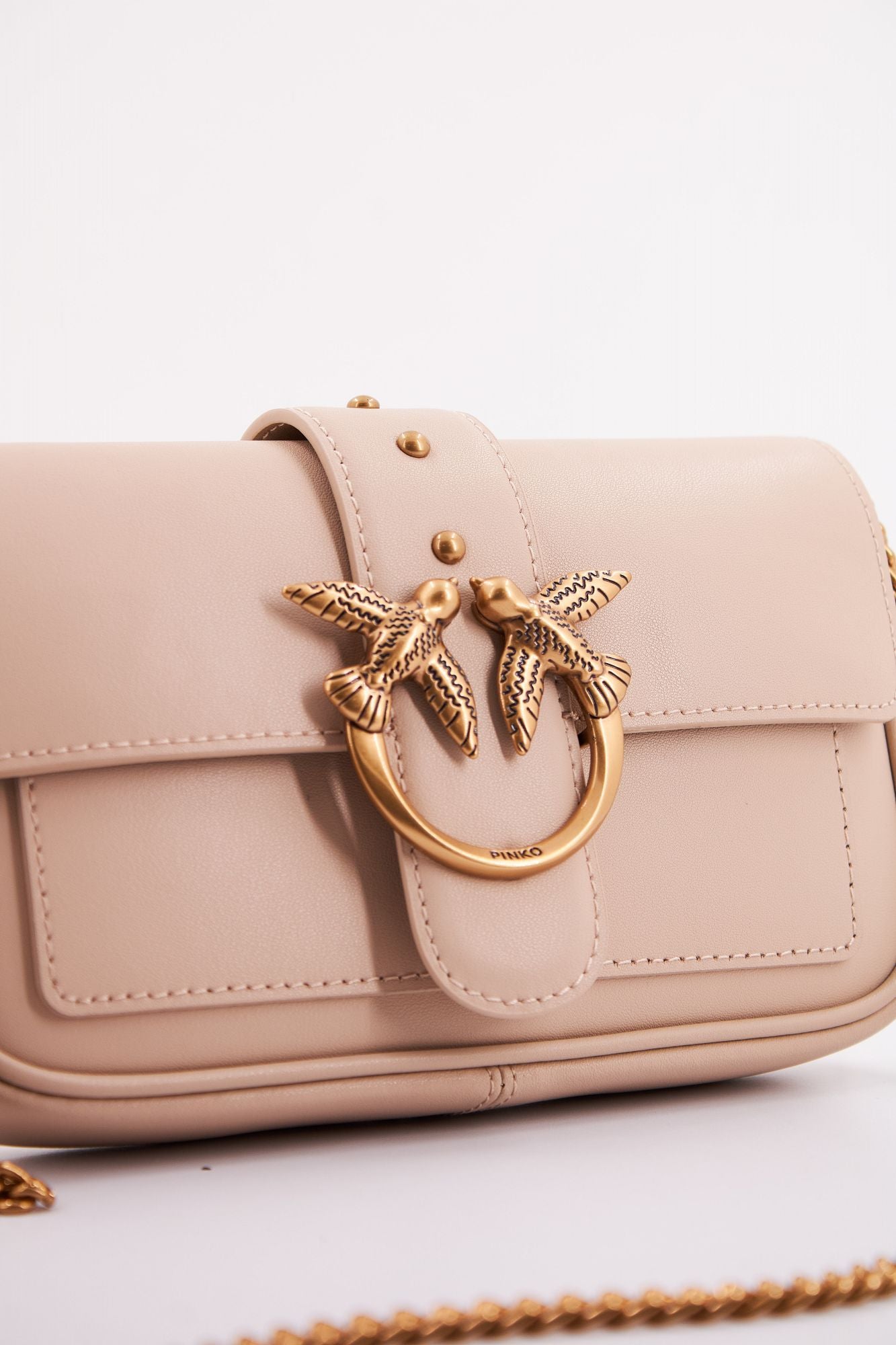 PINKO LOVE ONE POCKET C en color BEIS (4)