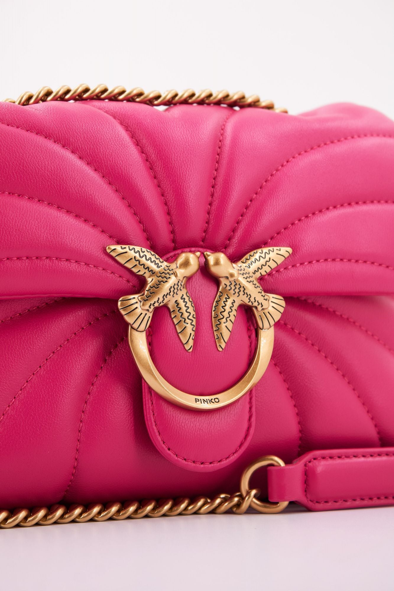 PINKO A1EX LOVE MINI PUFF CL en color ROSA (4)
