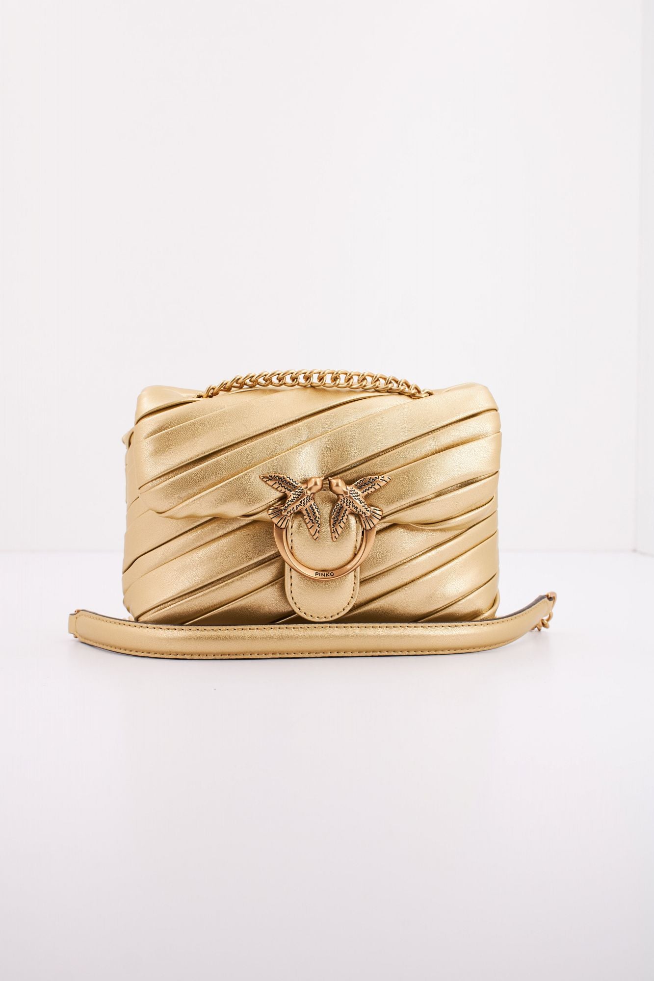 PINKO LOVE BABY PUFF CL en color ORO (1)