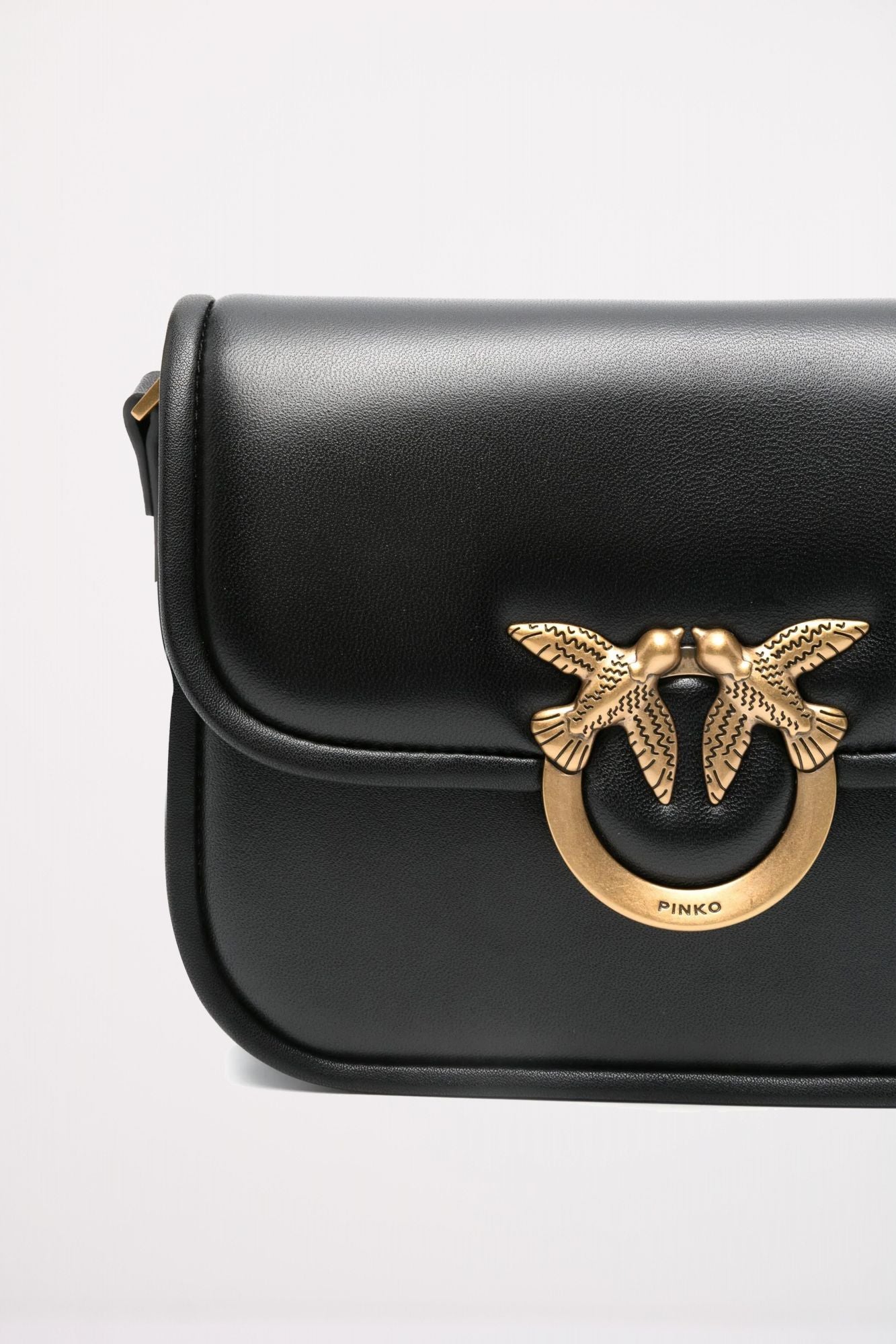 PINKO LOVE BOX BAG FL M en color NEGRO (4)