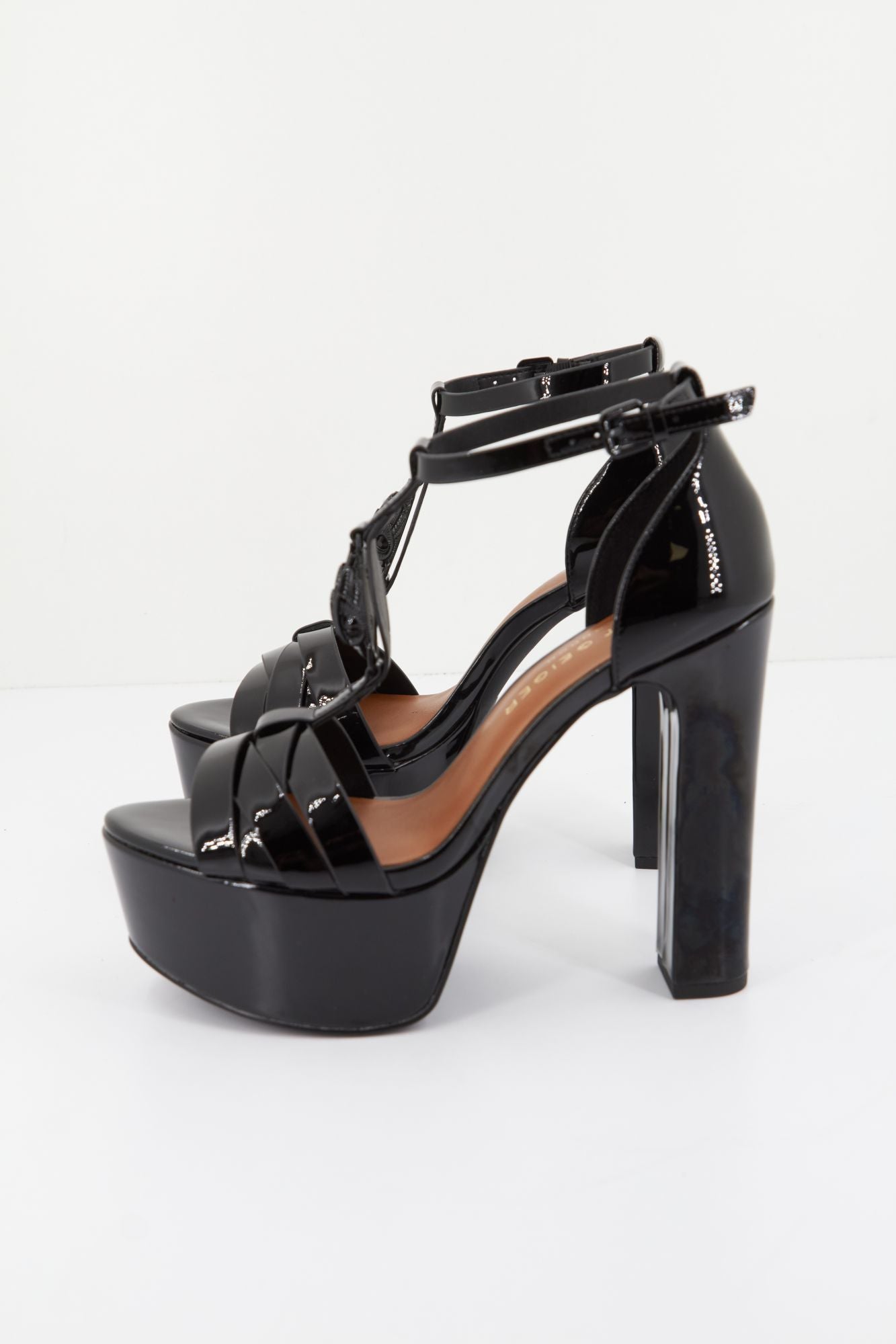 KURT GEIGER LONDON HAMPTON HIGH PLATFORM en color NEGRO (1)