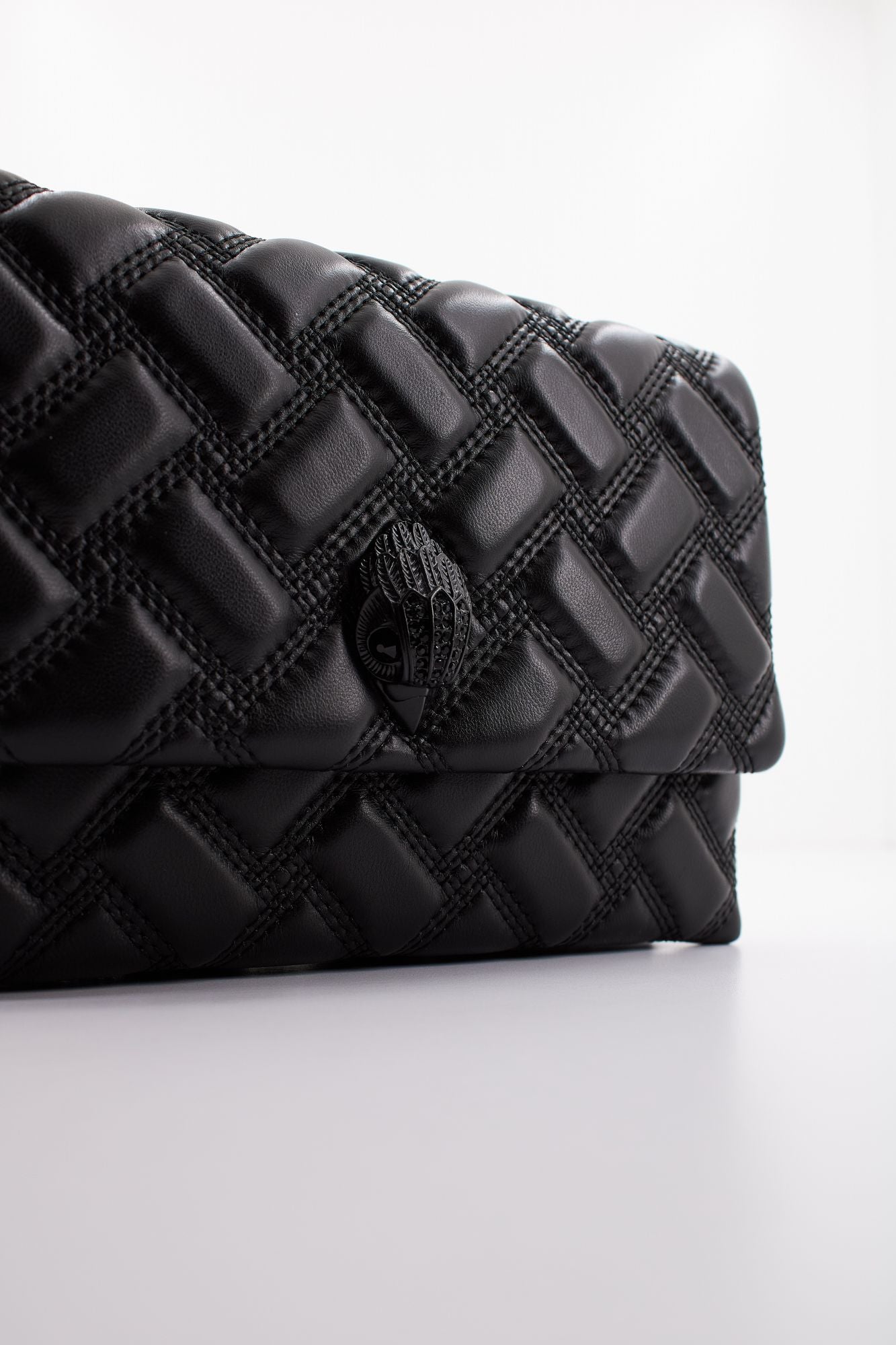 KURT GEIGER LONDON KENSINGTON DUET DR en color NEGRO (4)
