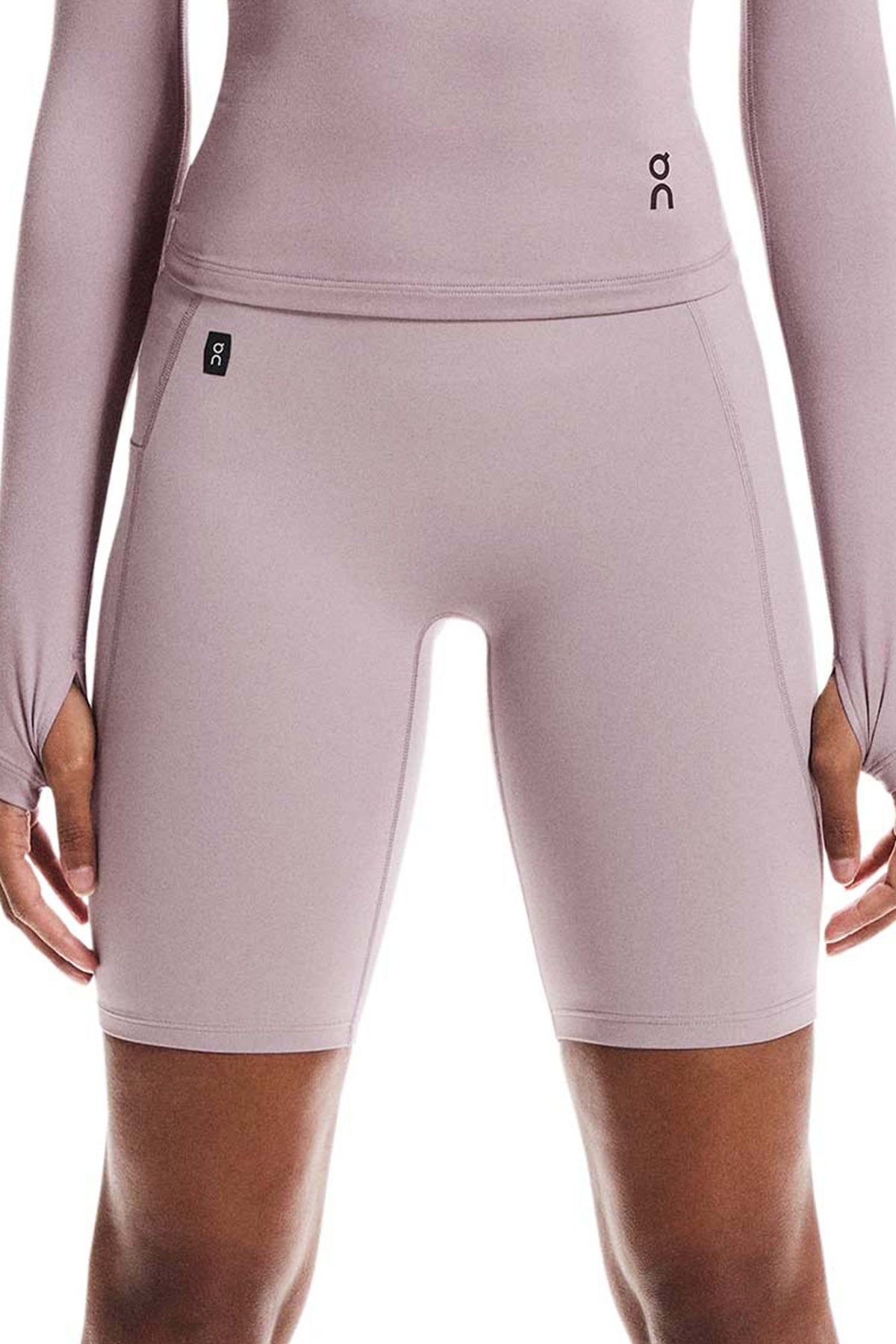 ON RUNNING STUDIO TIGHTS en color VIOLETA (4)