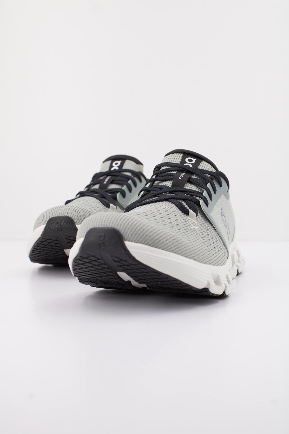 ON RUNNING CLOUD X 4 M en color VERDE (2)