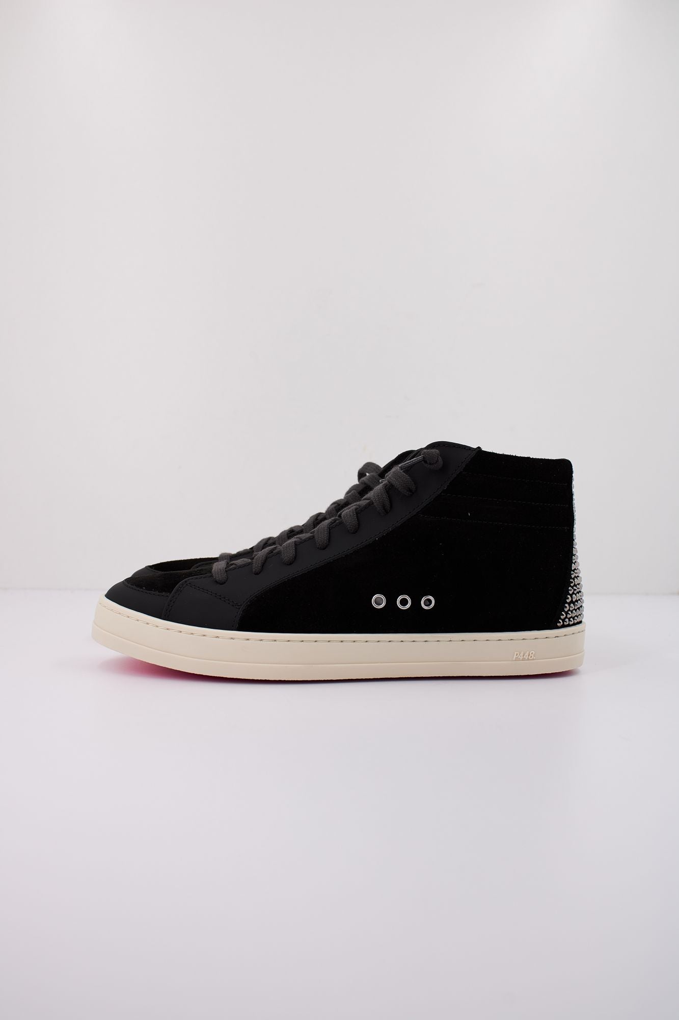 P448 SKATEW en color NEGRO (1)