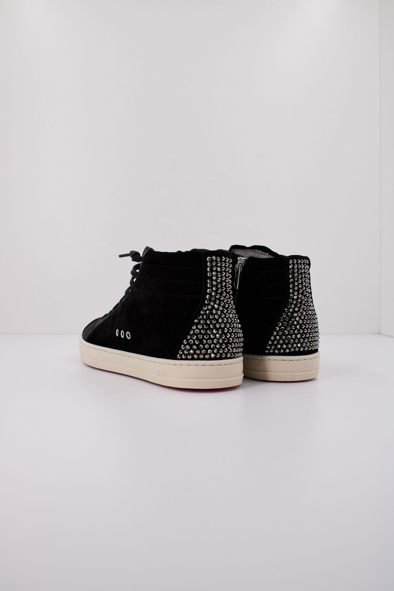 P448 SKATEW en color NEGRO (4)