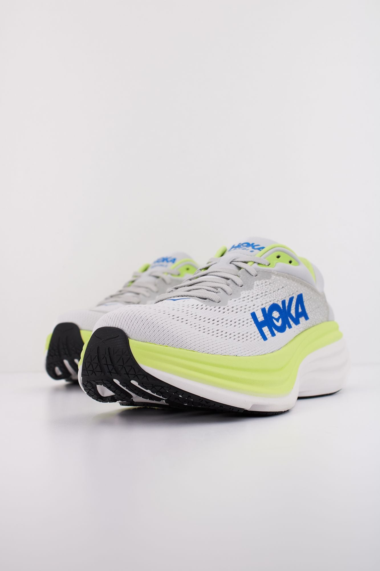 HOKA BONDI 8 en color AMARILLO (2)