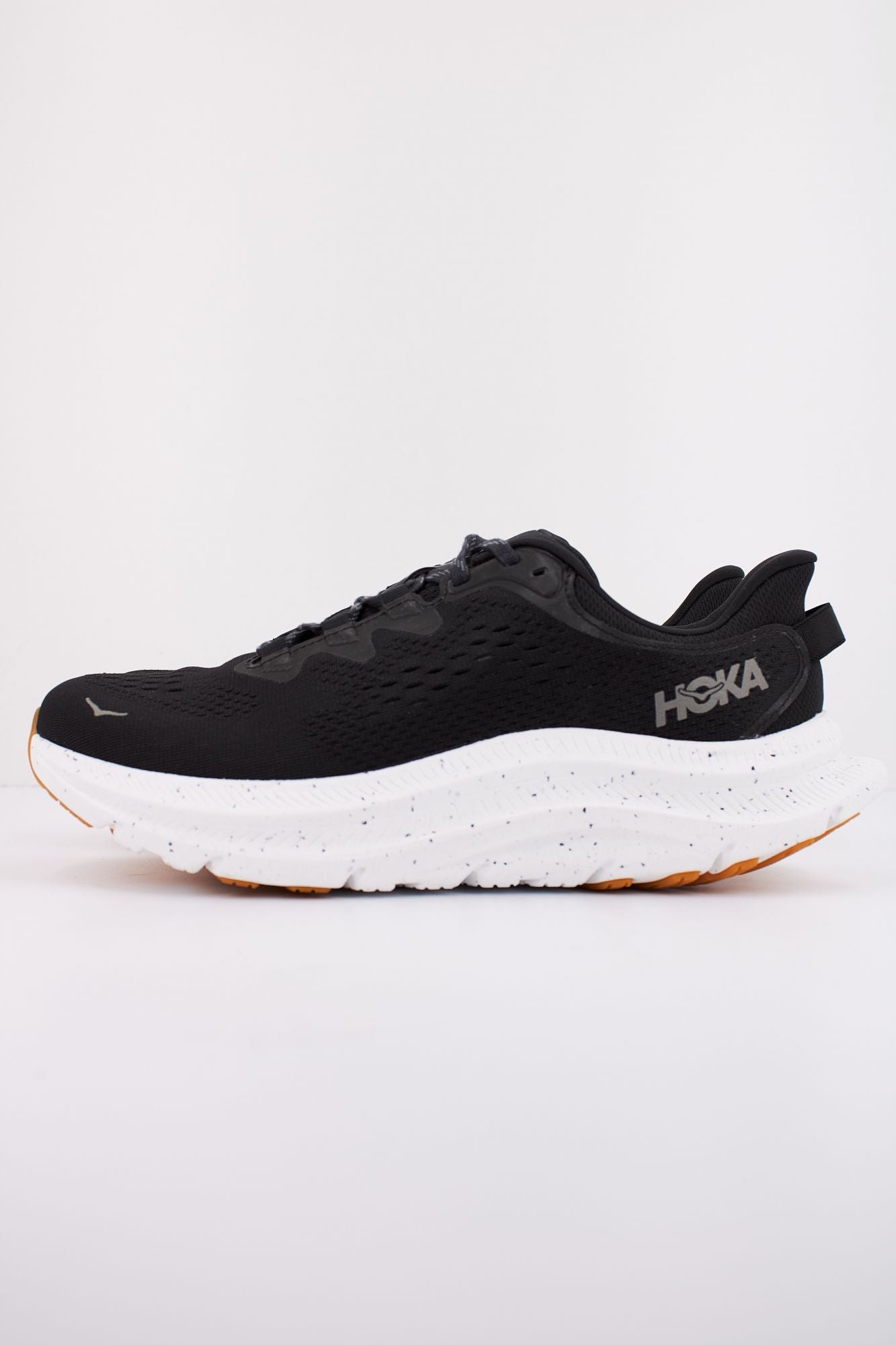 HOKA KAWANA 2 en color NEGRO (1)