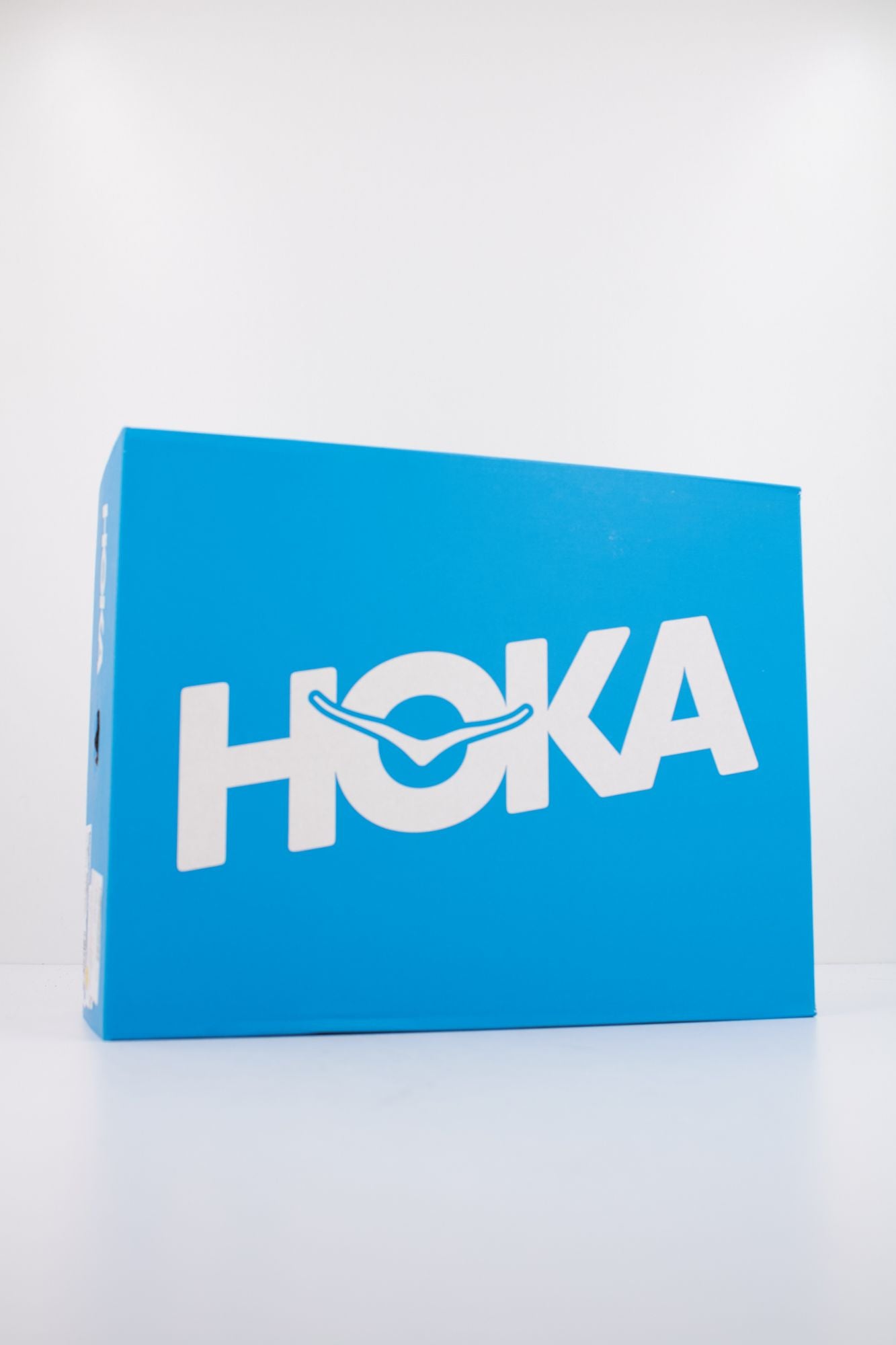 HOKA CLIFTON 10 en color GRIS (6)