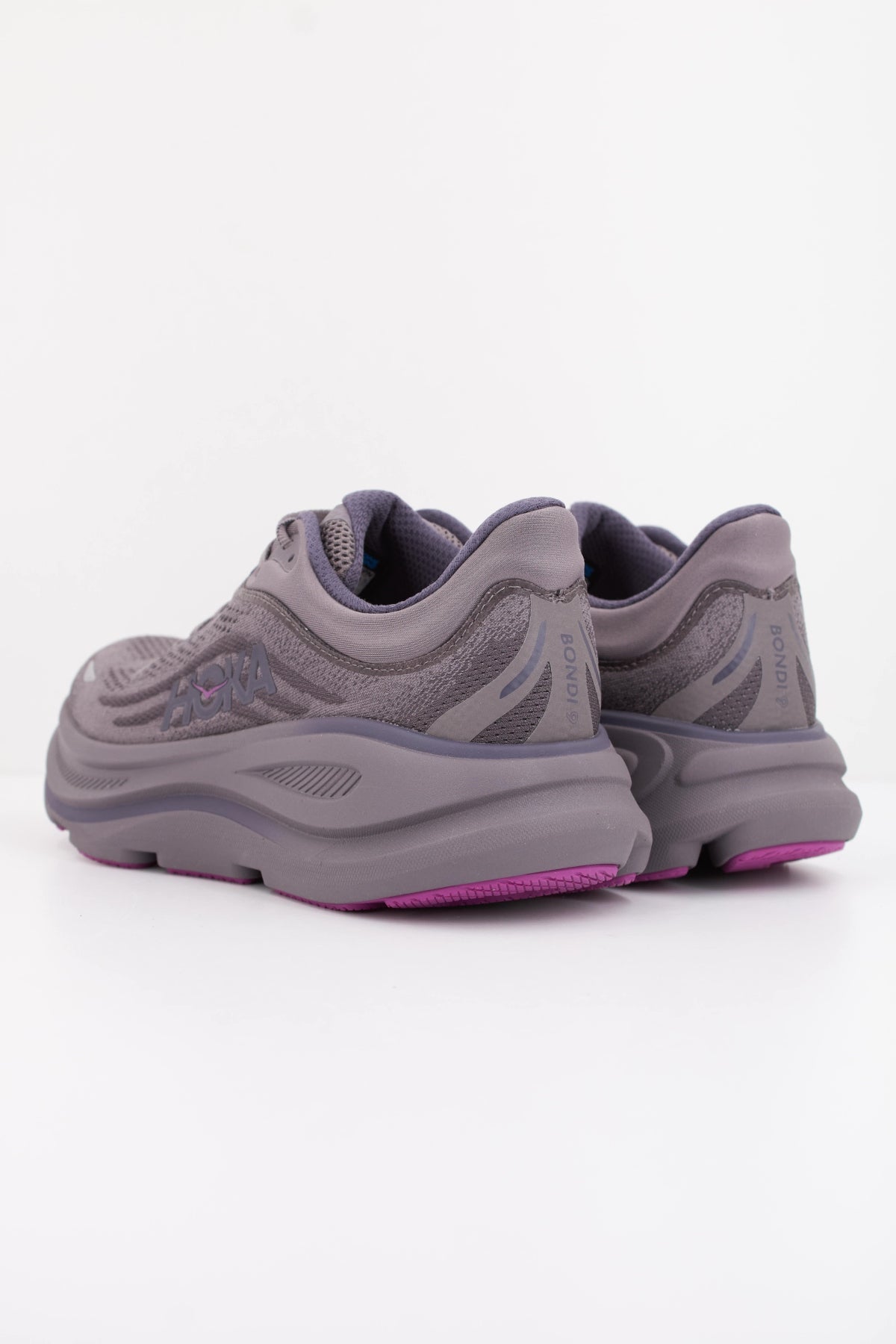 HOKA W BONDI 9 en color VIOLETA (4)