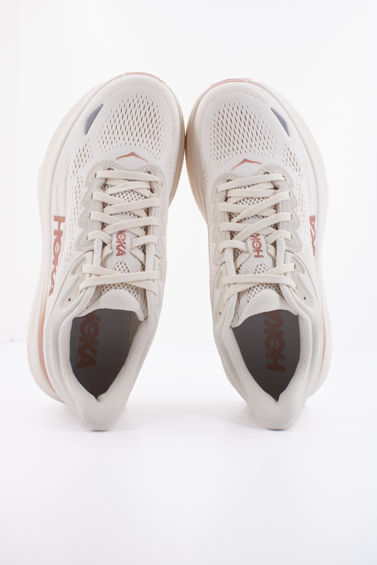 HOKA W BONDI 9 en color BLANCO (3)