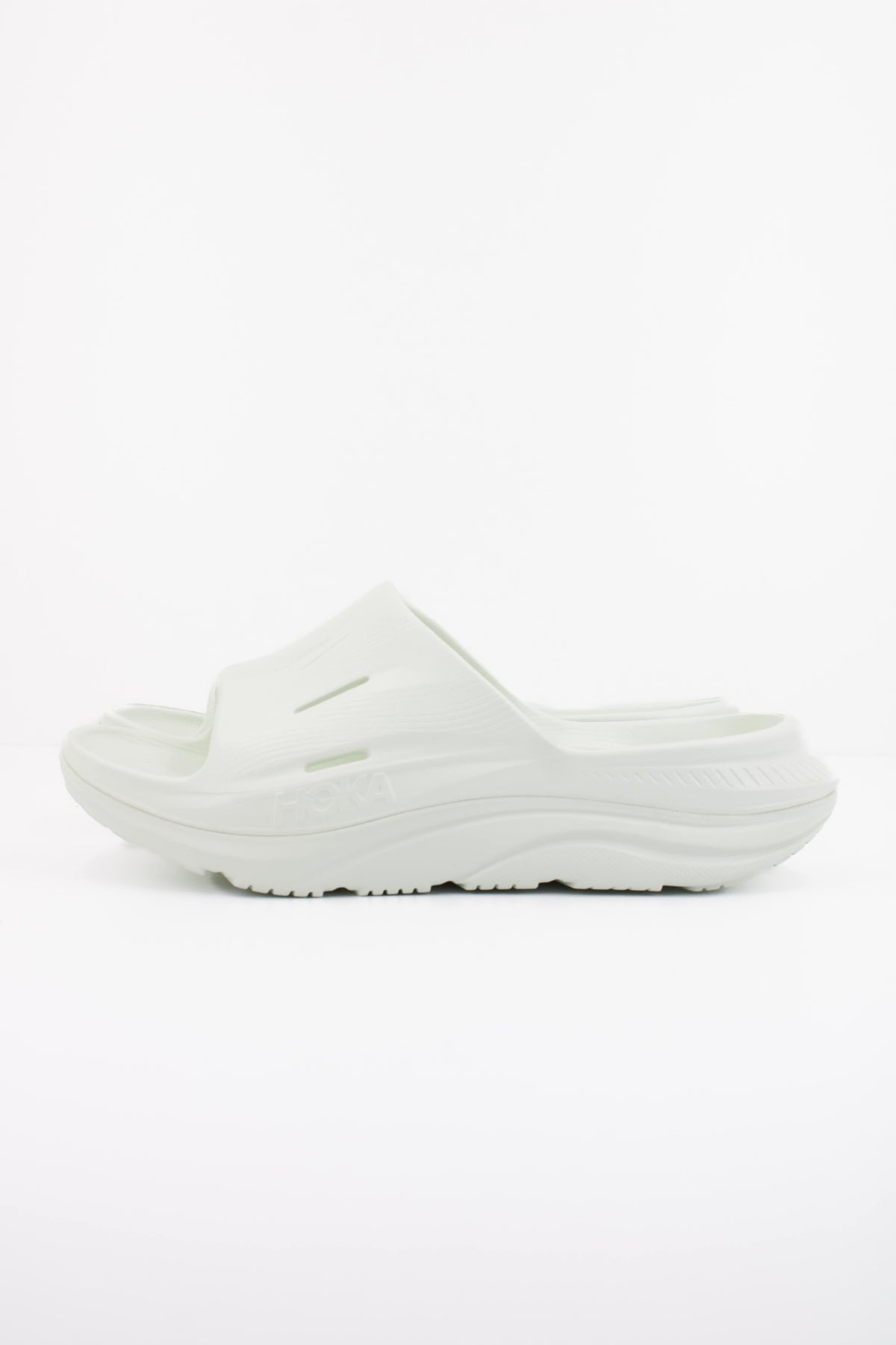 HOKA U ORA RECOVERY en color VERDE (1)