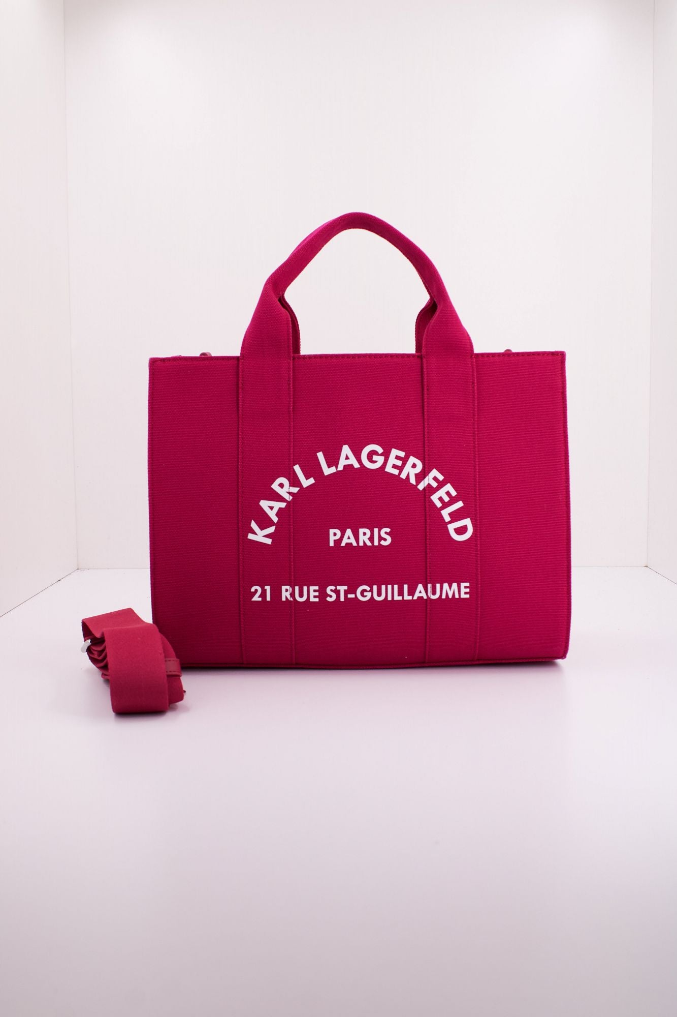 KARL LAGERFELD RSG SQUARE MEDIUM TOTE en color ROJO (1)