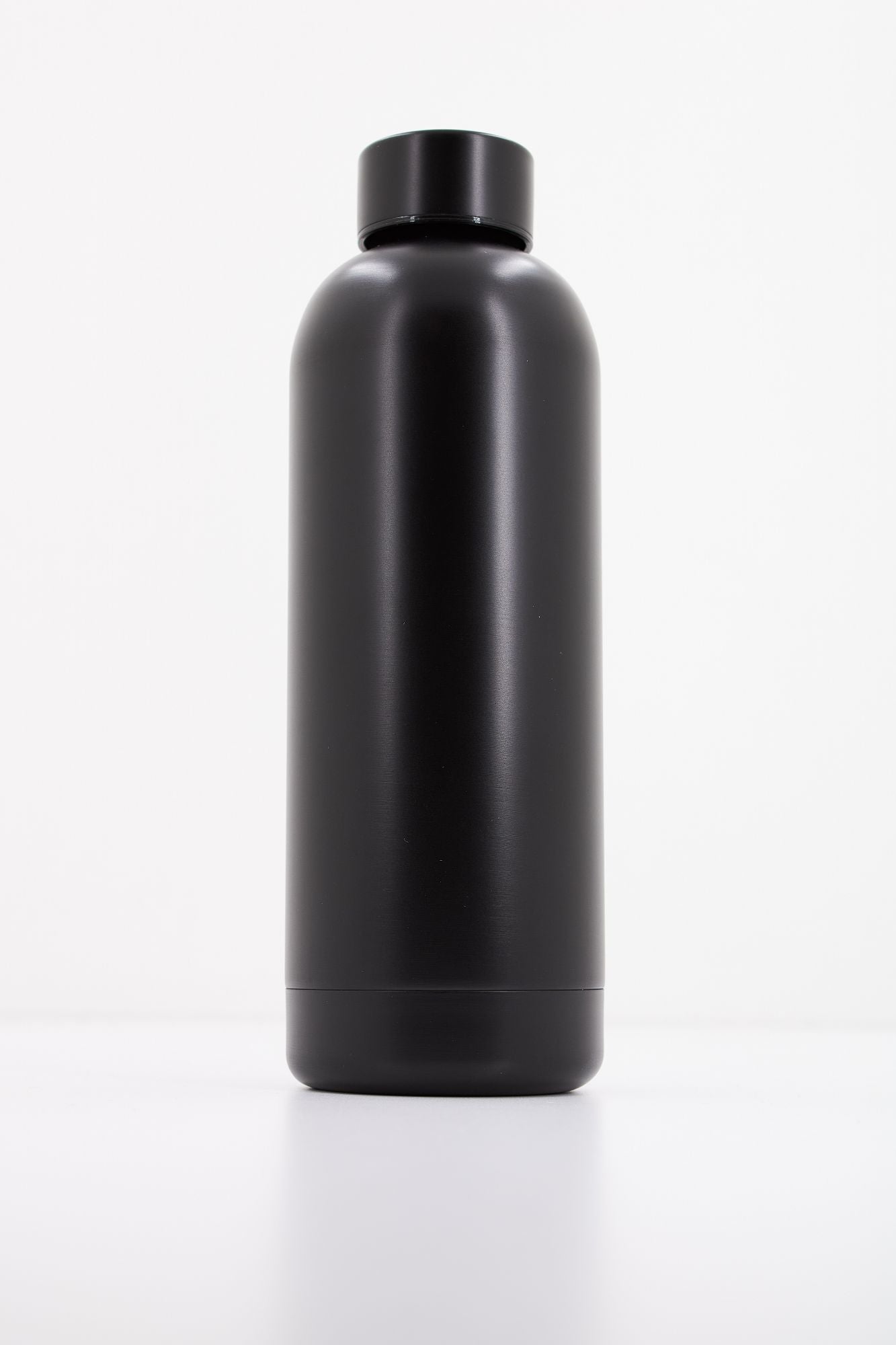 KARL LAGERFELD K/IKONIK 2.0 WATER BOTTLE en color NEGRO (2)