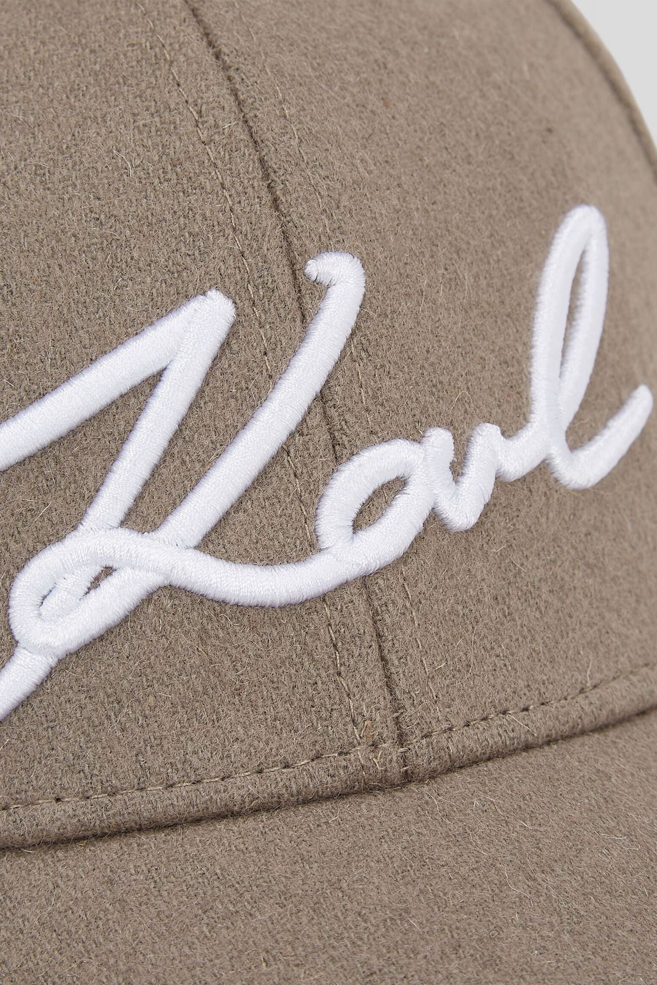 KARL LAGERFELD K/SIGNATURE WOOL CAP en color GRIS (3)