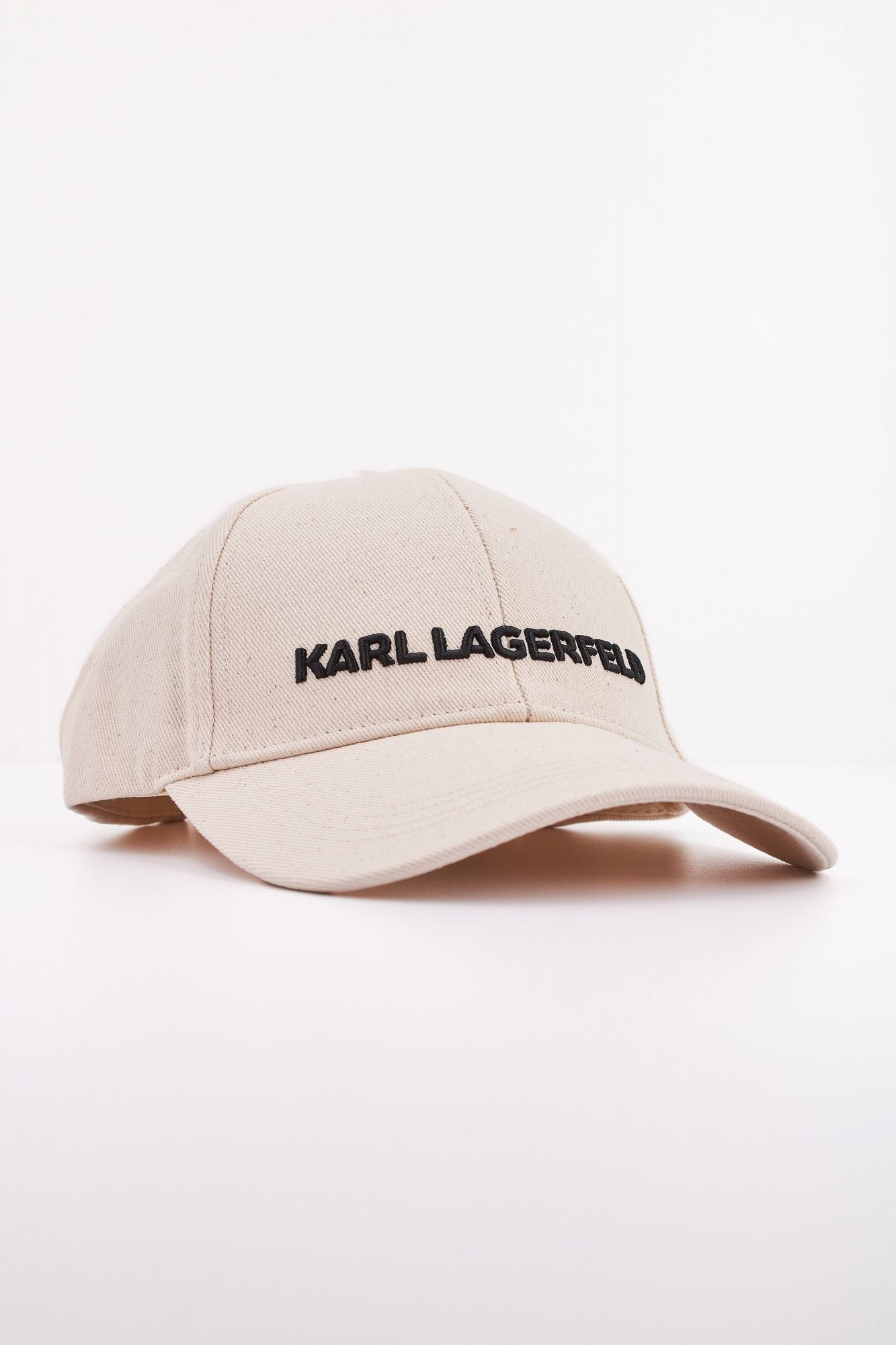 KARL LAGERFELD ESSENTIAL CAP en color BEIS (2)