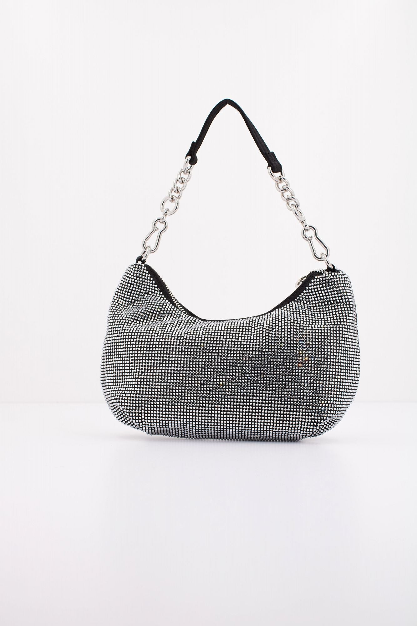 JUICY COUTURE HAZEL SMALL HOBO PO en color PLATA (3)