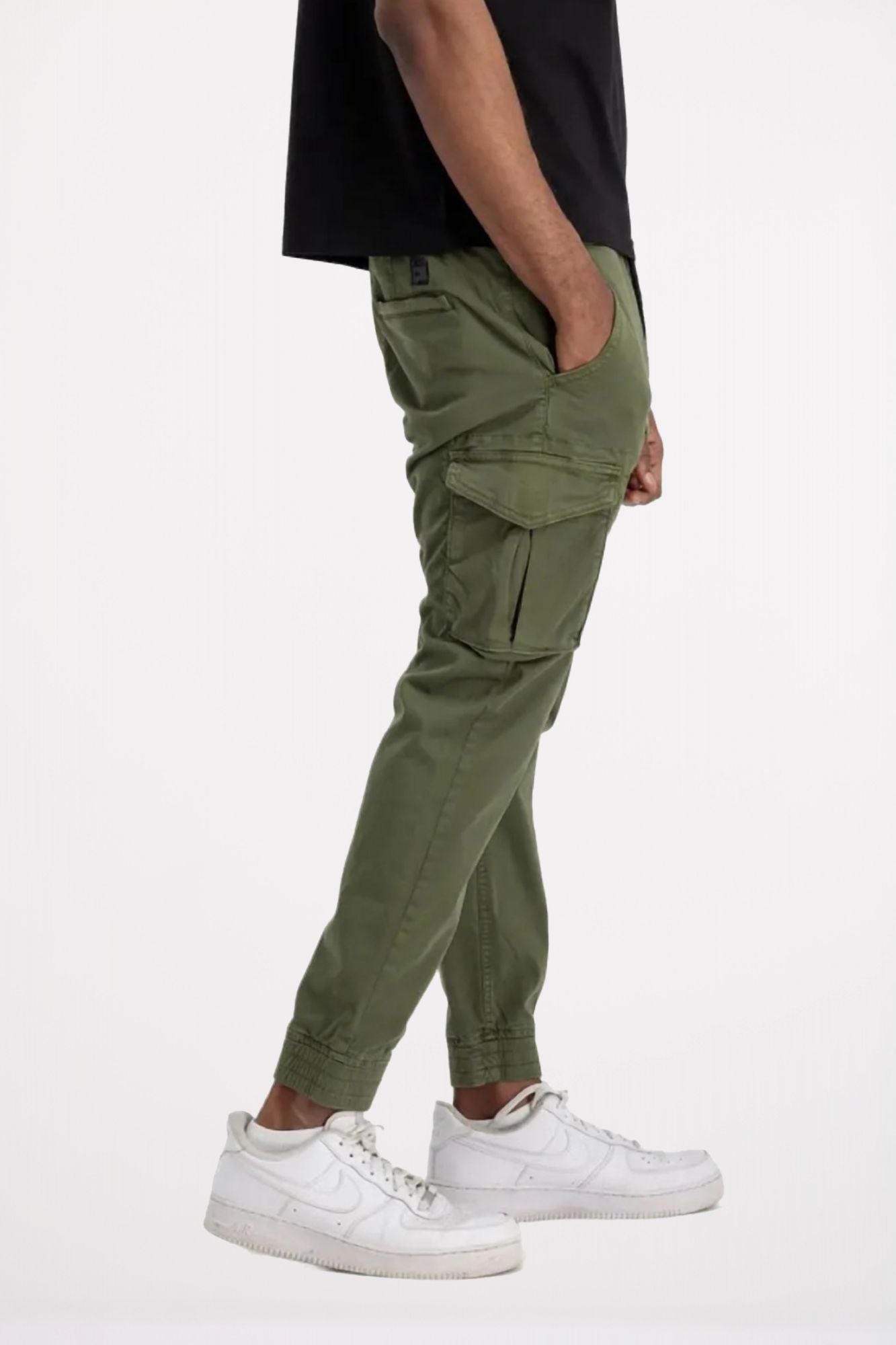 ALPHA INDUSTRIES COTTON TWILL JOGGER en color VERDE (4)