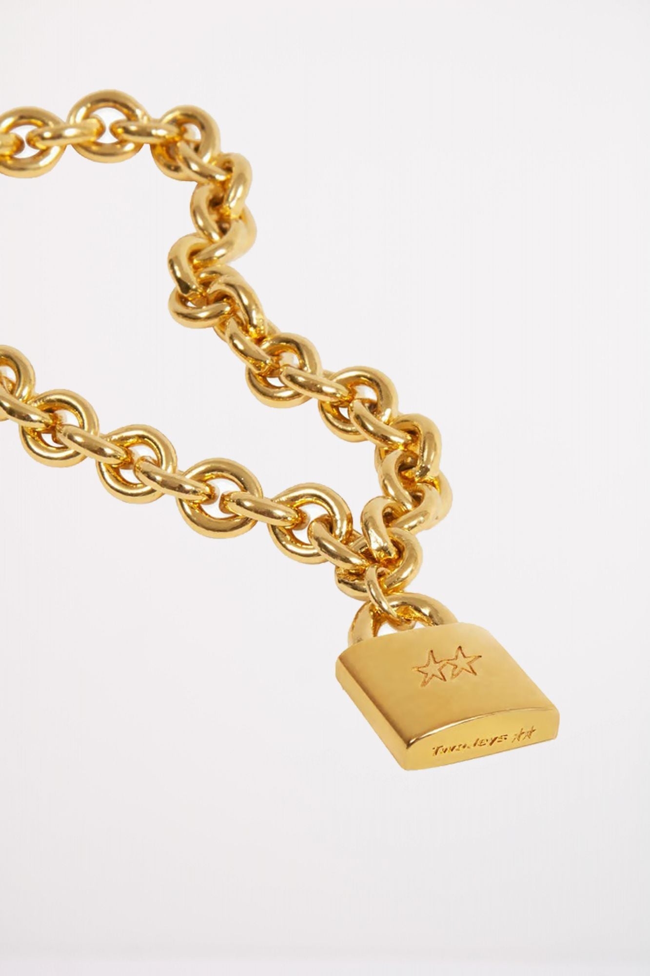 TWOJEYS CLOSED BRACELET en color ORO (2)