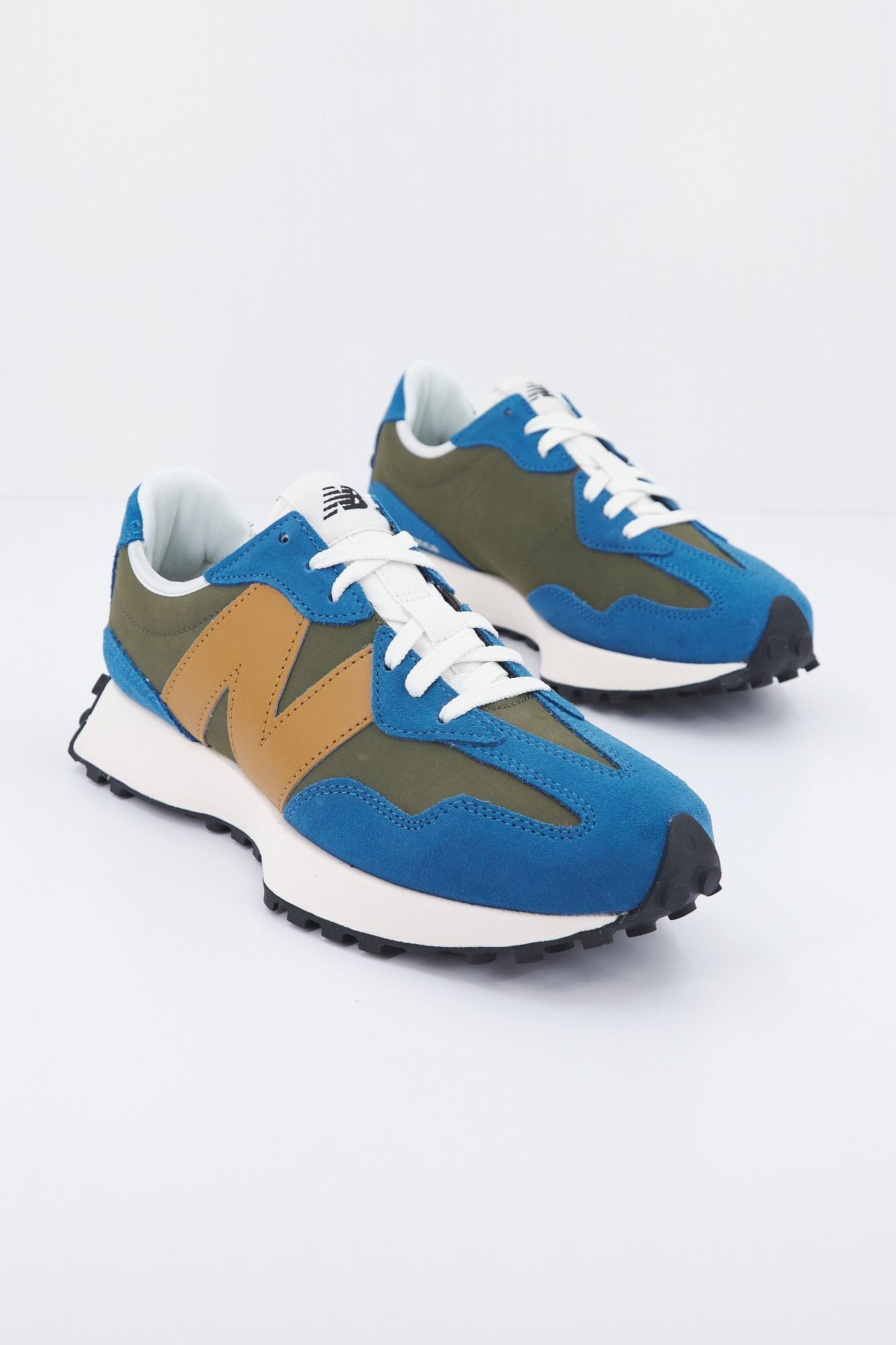 NEW BALANCE MS327 LE1 en color AZUL (2)