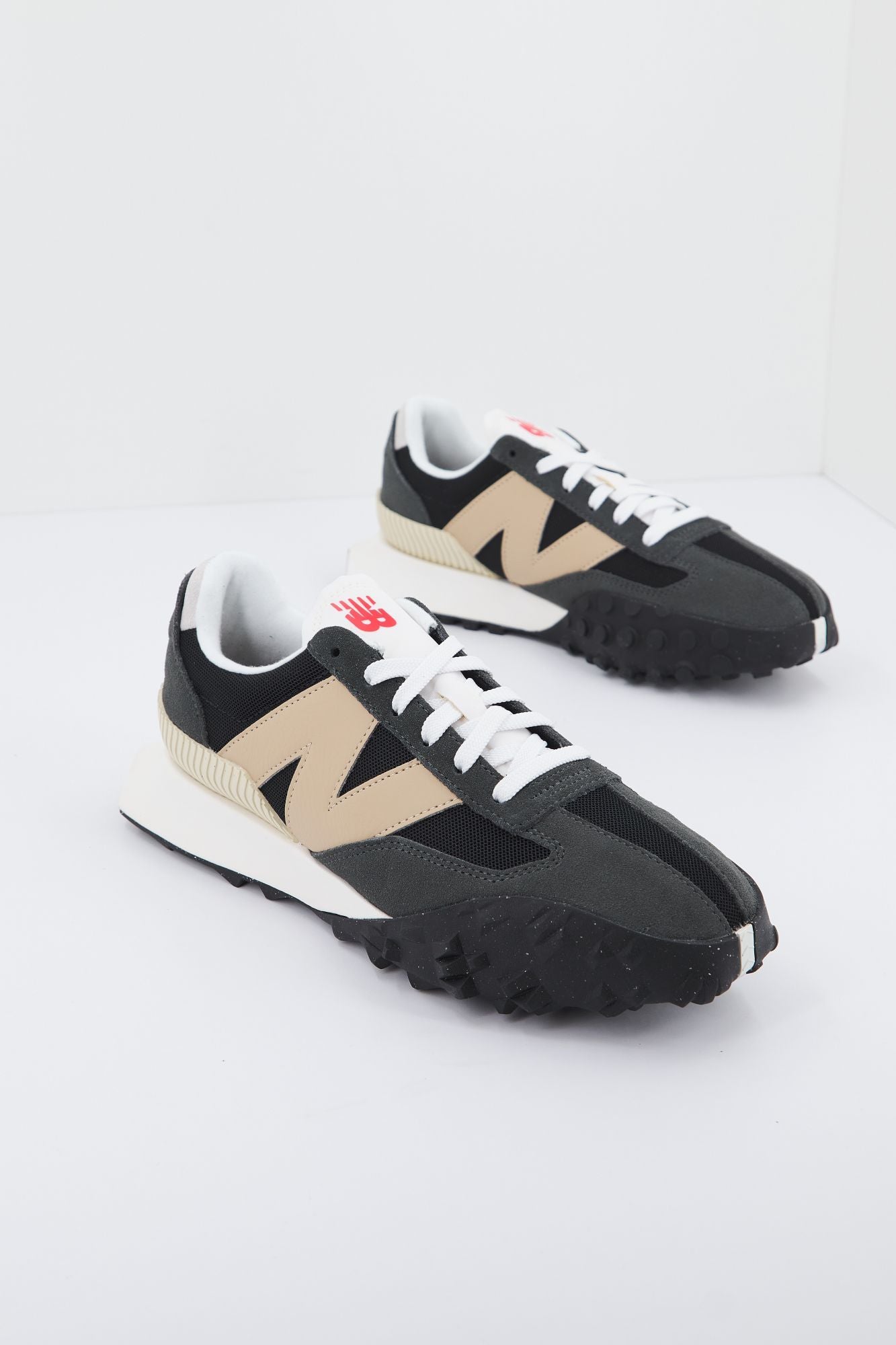 NEW BALANCE UXC72 RN en color GRIS (1)