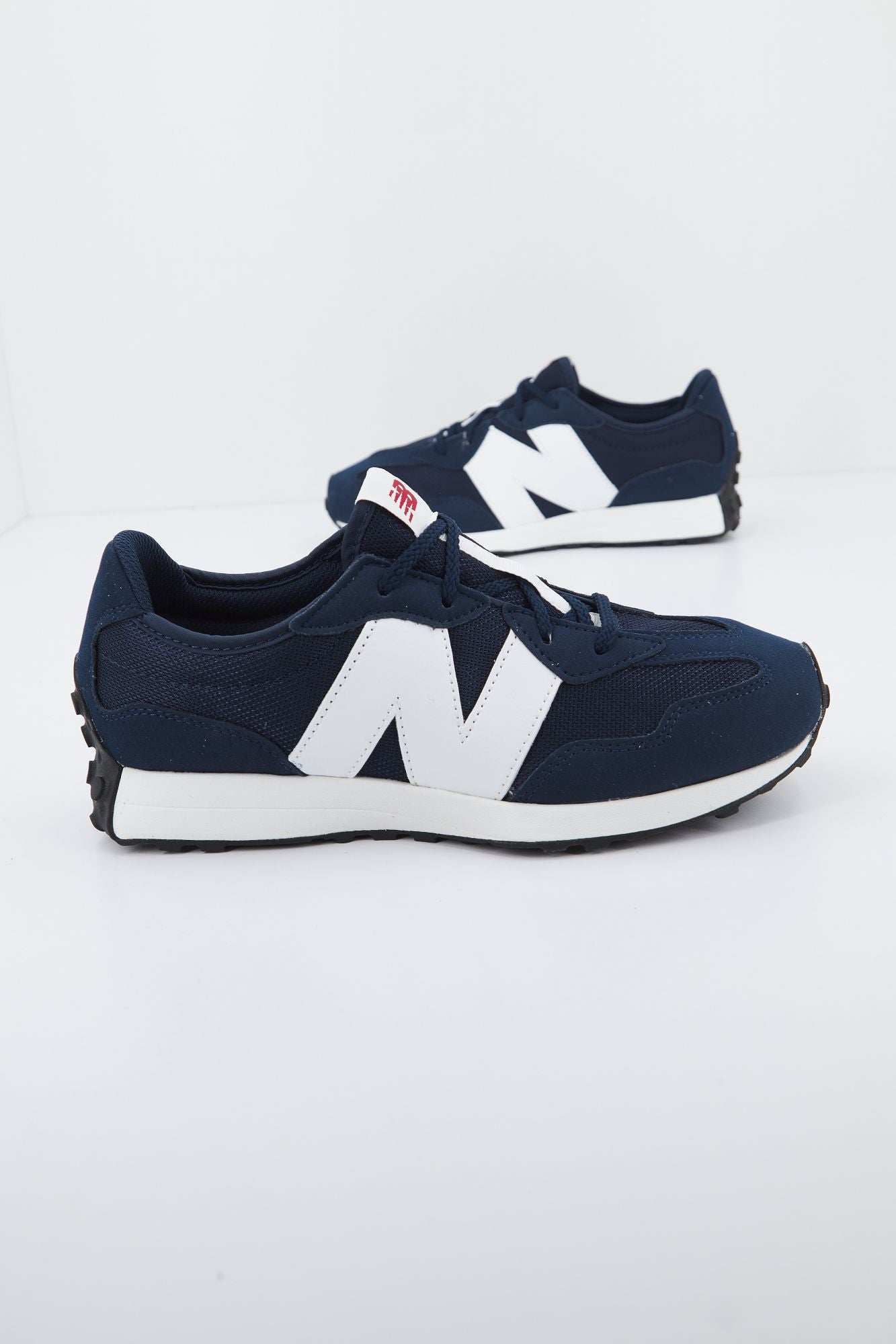 NEW BALANCE GS327 CNW en color AZUL (2)