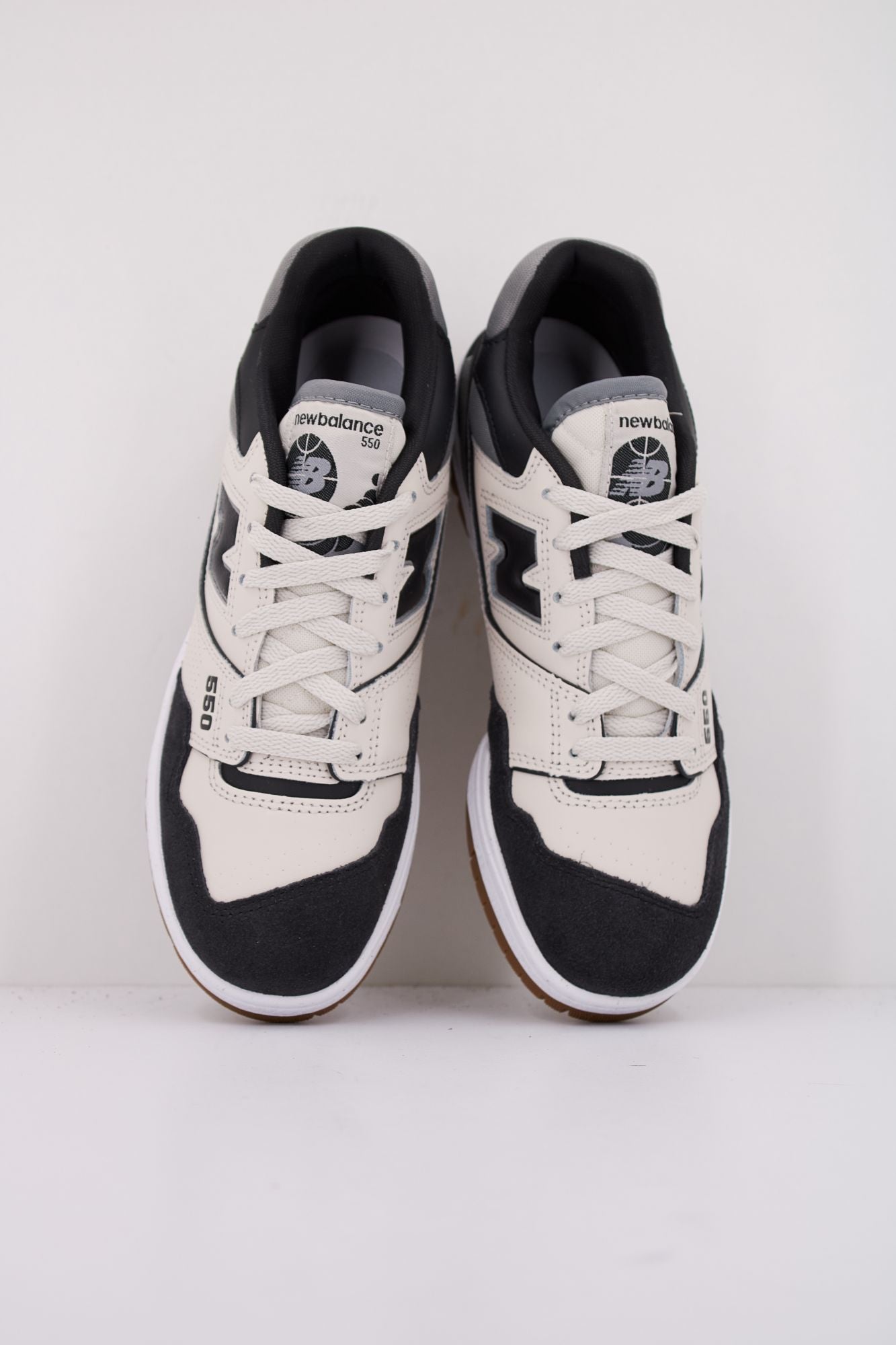 NEW BALANCE BBW550 HJ en color GRIS (3)