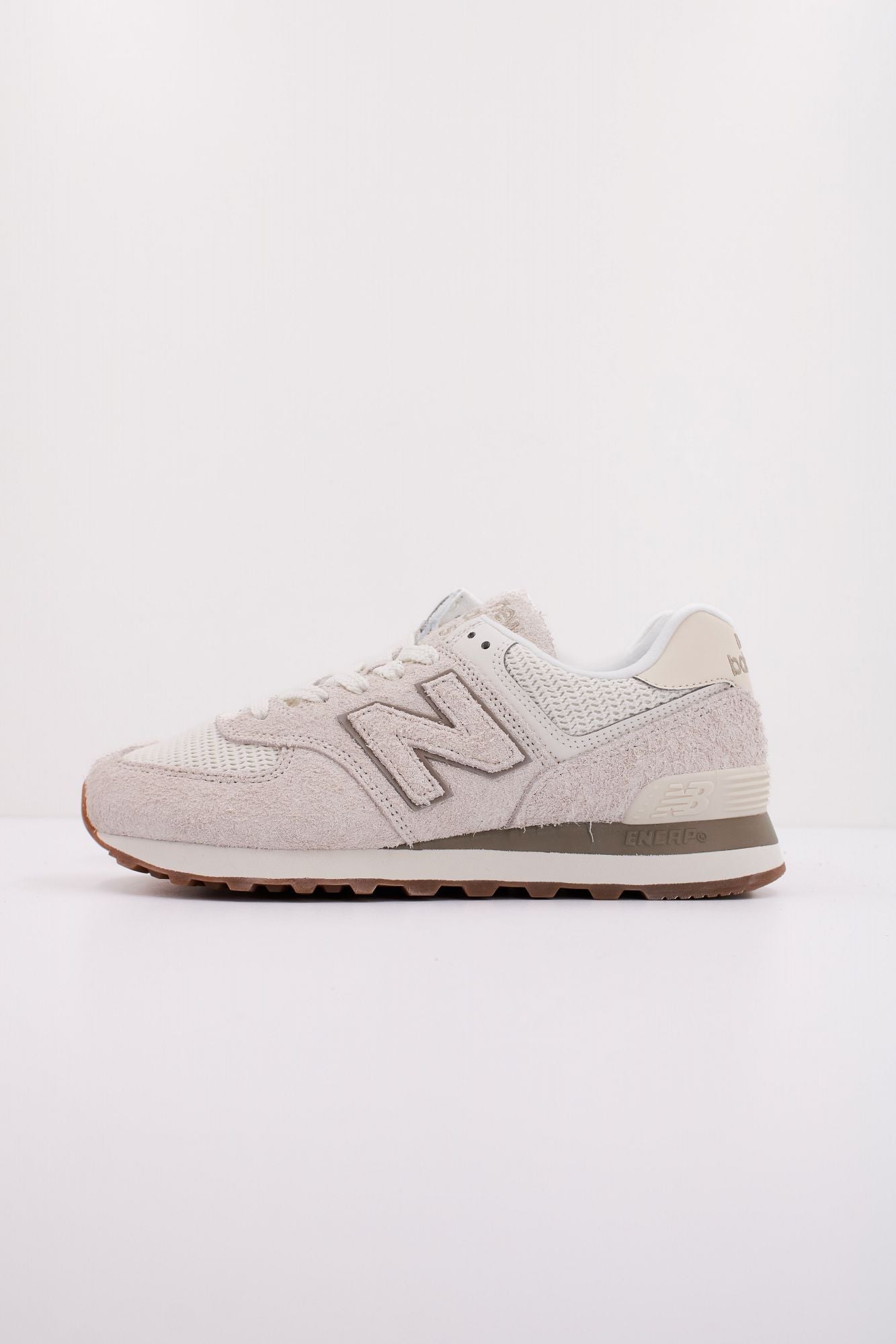NEW BALANCE WL574 en color BEIS (1)
