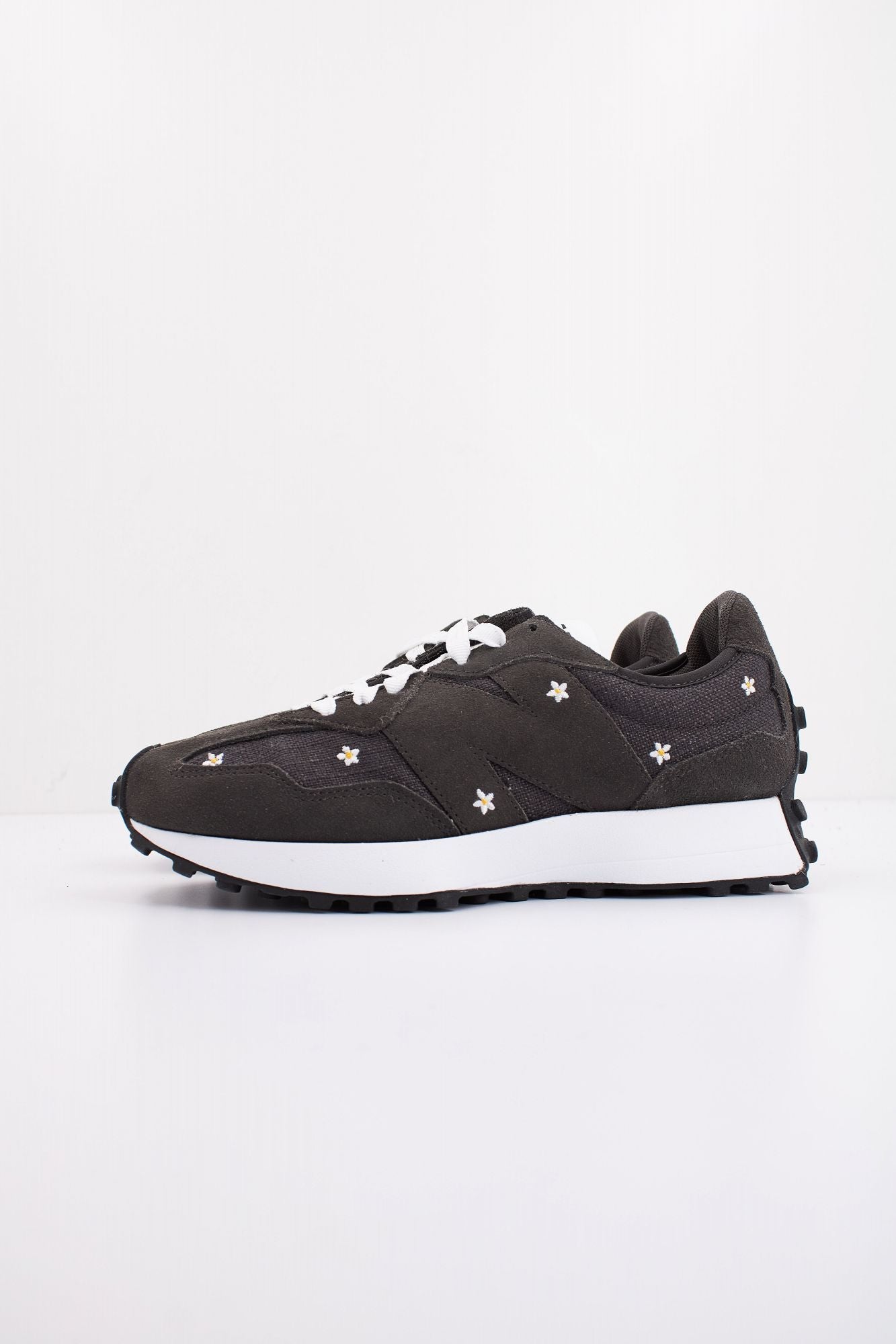 NEW BALANCE WS327 DCB en color GRIS (1)