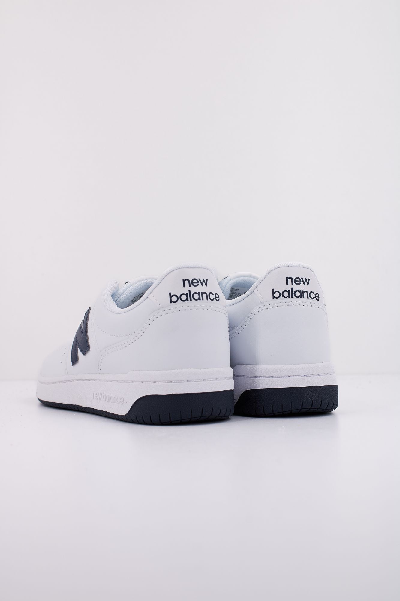 NEW BALANCE BB80 en color BLANCO (4)