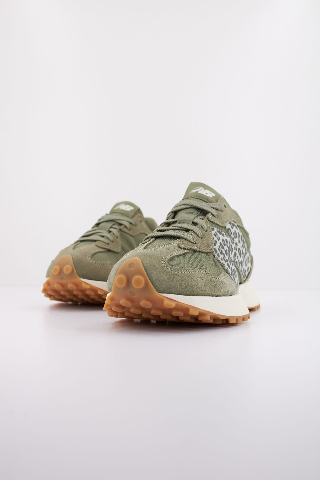 NEW BALANCE WS327 en color VERDE (2)