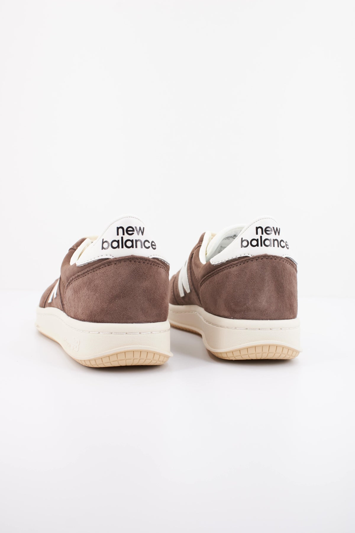 NEW BALANCE M5002 en color MARRON (4)