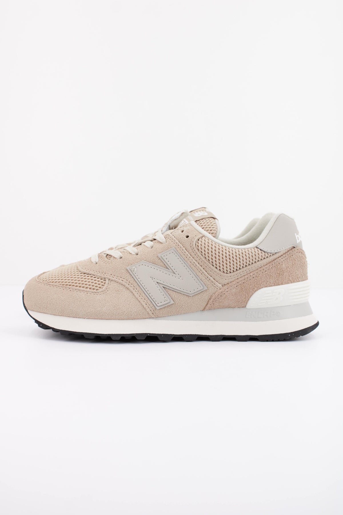 NEW BALANCE W574 en color MARRON CLARO (1)